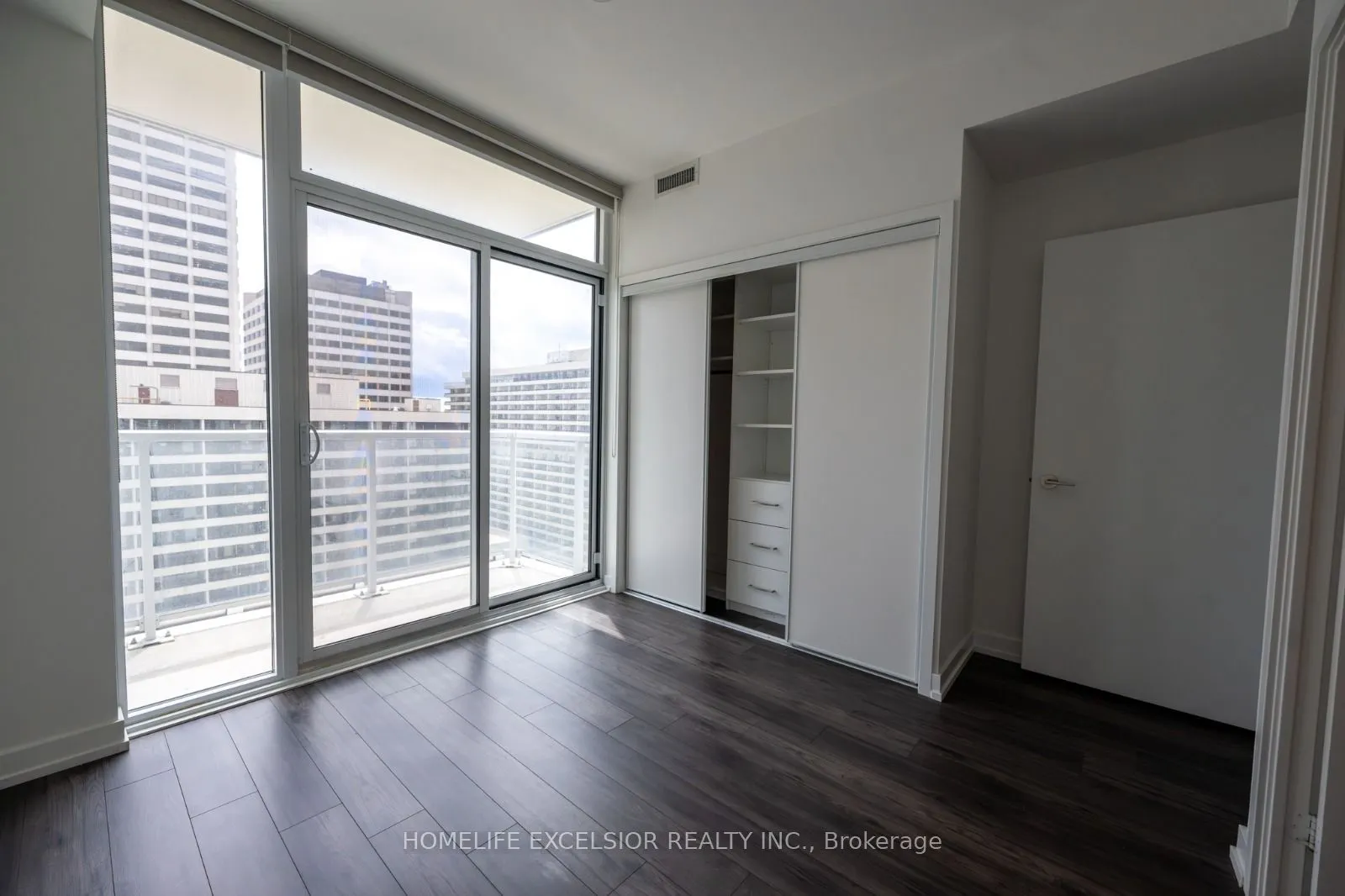 33 Helendale Avenue #1410