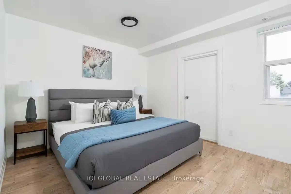 525 Ossington Avenue #Mainfloor