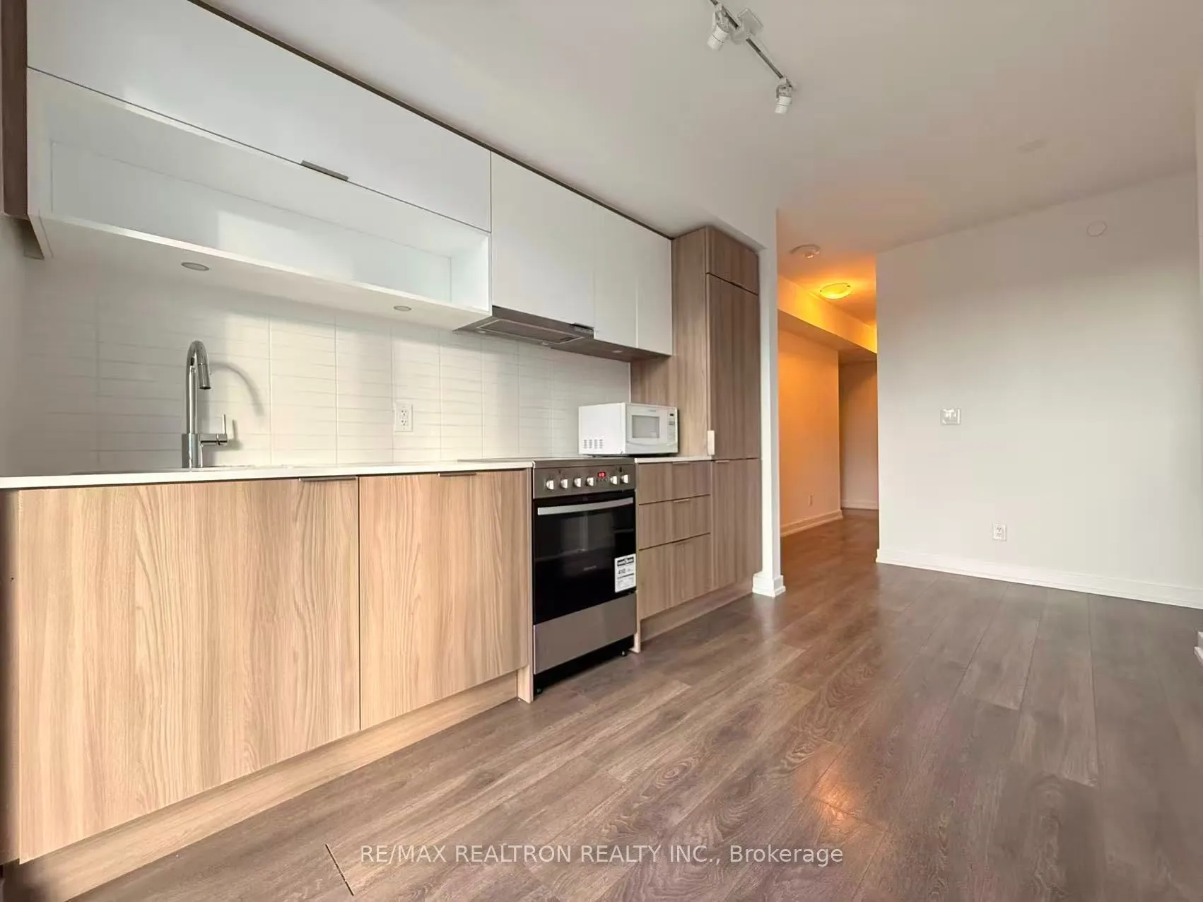 159 Wellesley Street E #2809