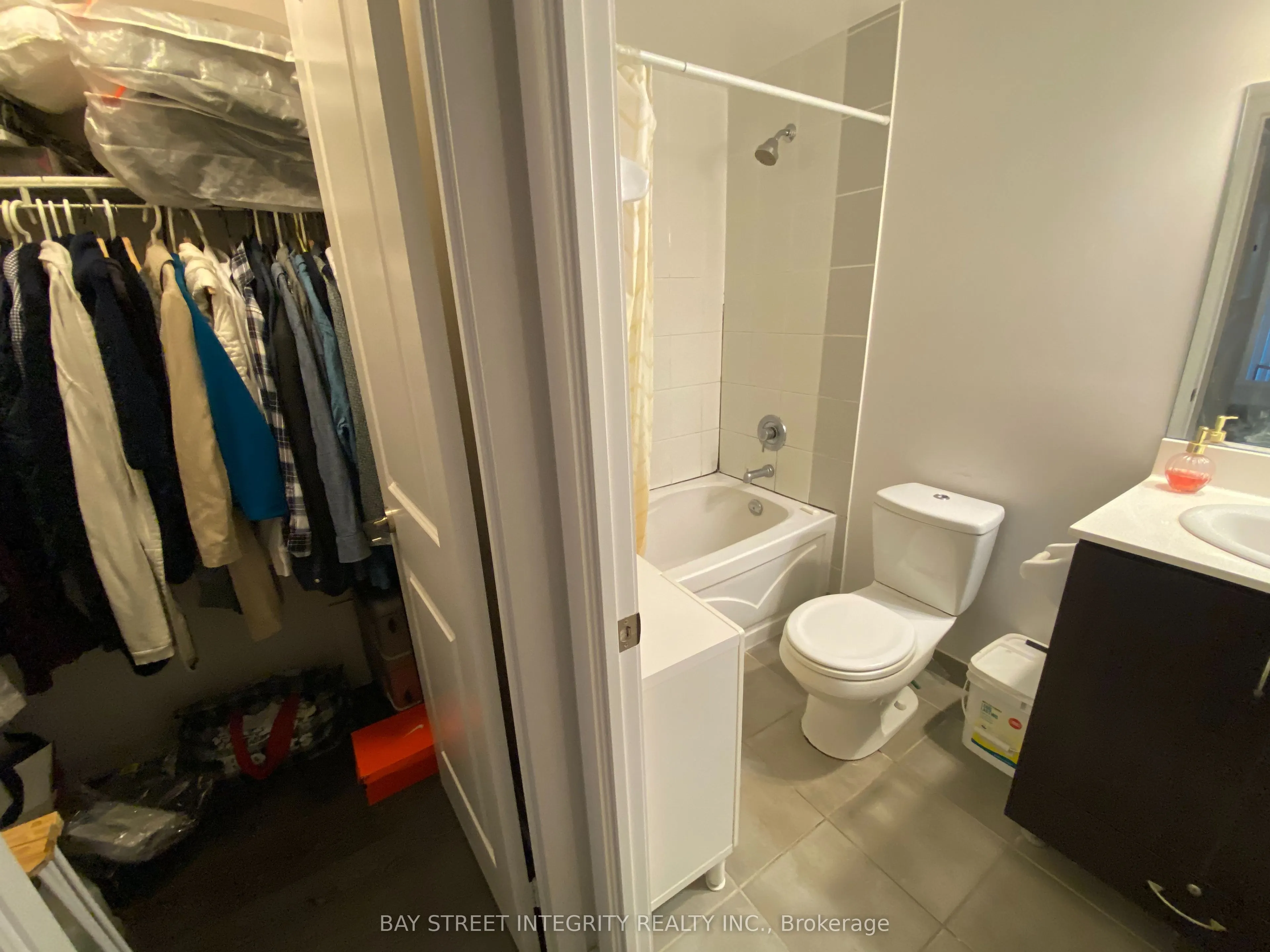 5168 Yonge Street #307