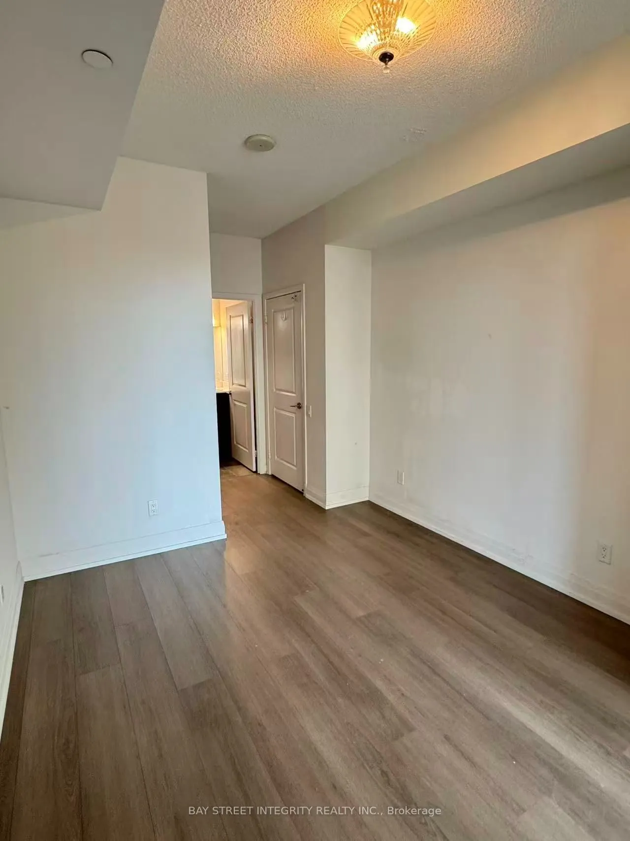 5168 Yonge Street #307