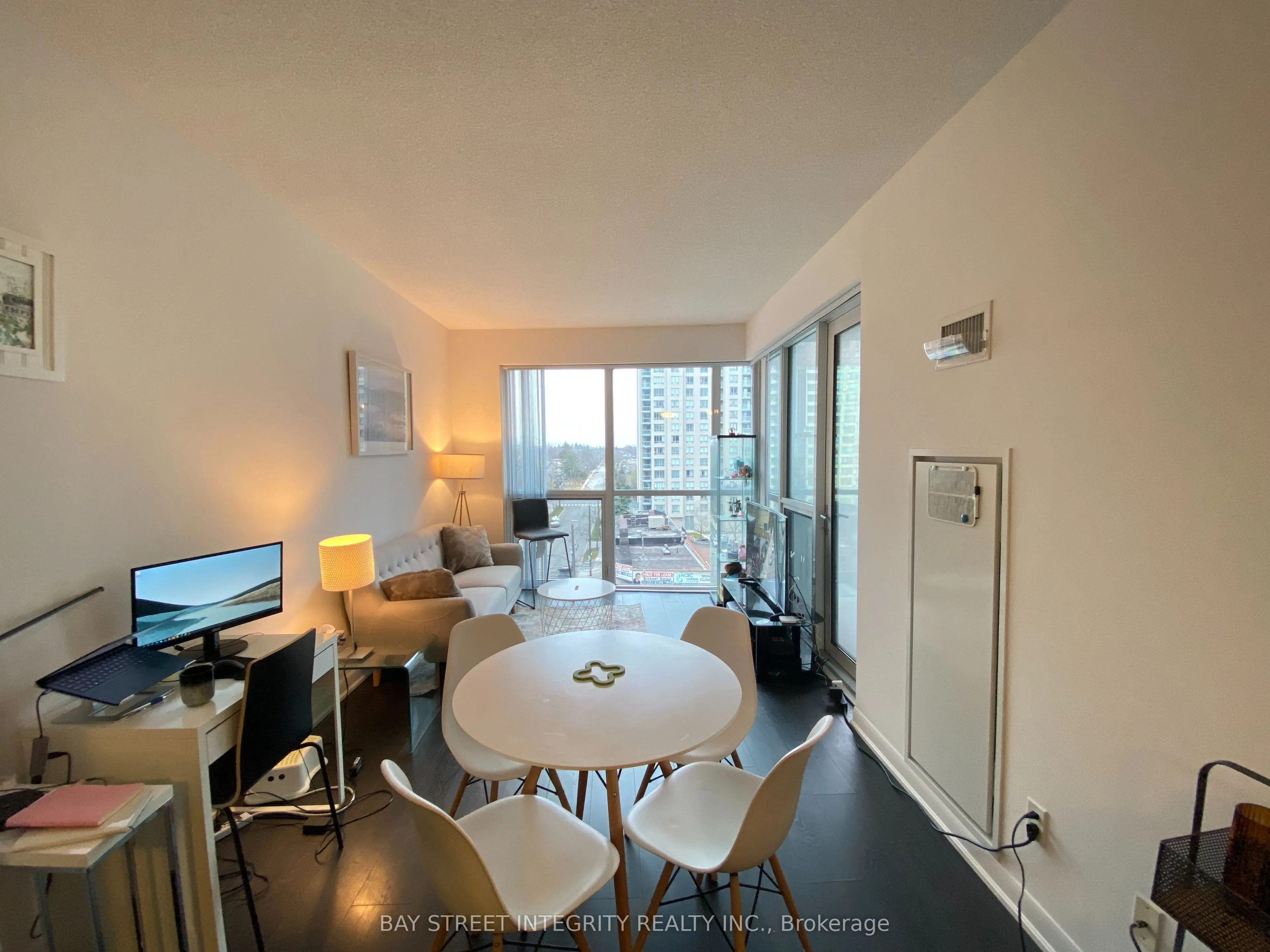 5168 Yonge Street #307