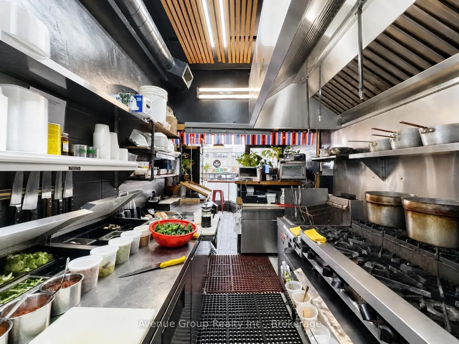 3016B Bathurst Street