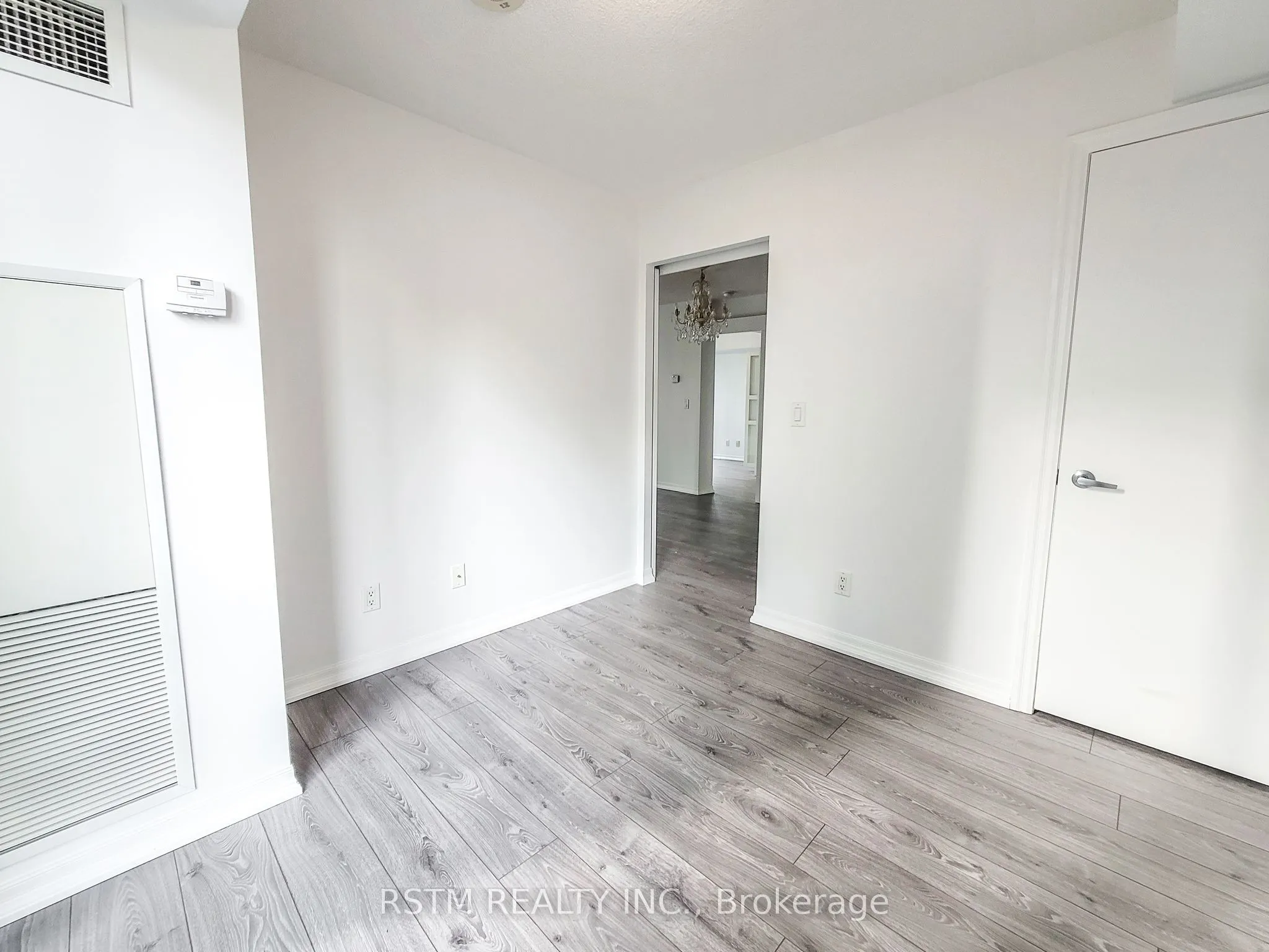 12 Yonge Street #710
