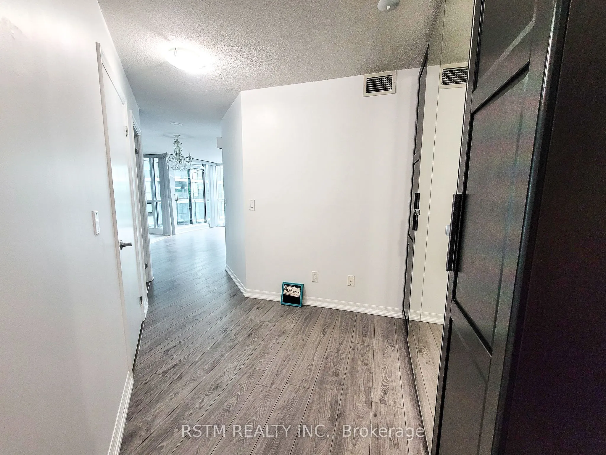 12 Yonge Street #710