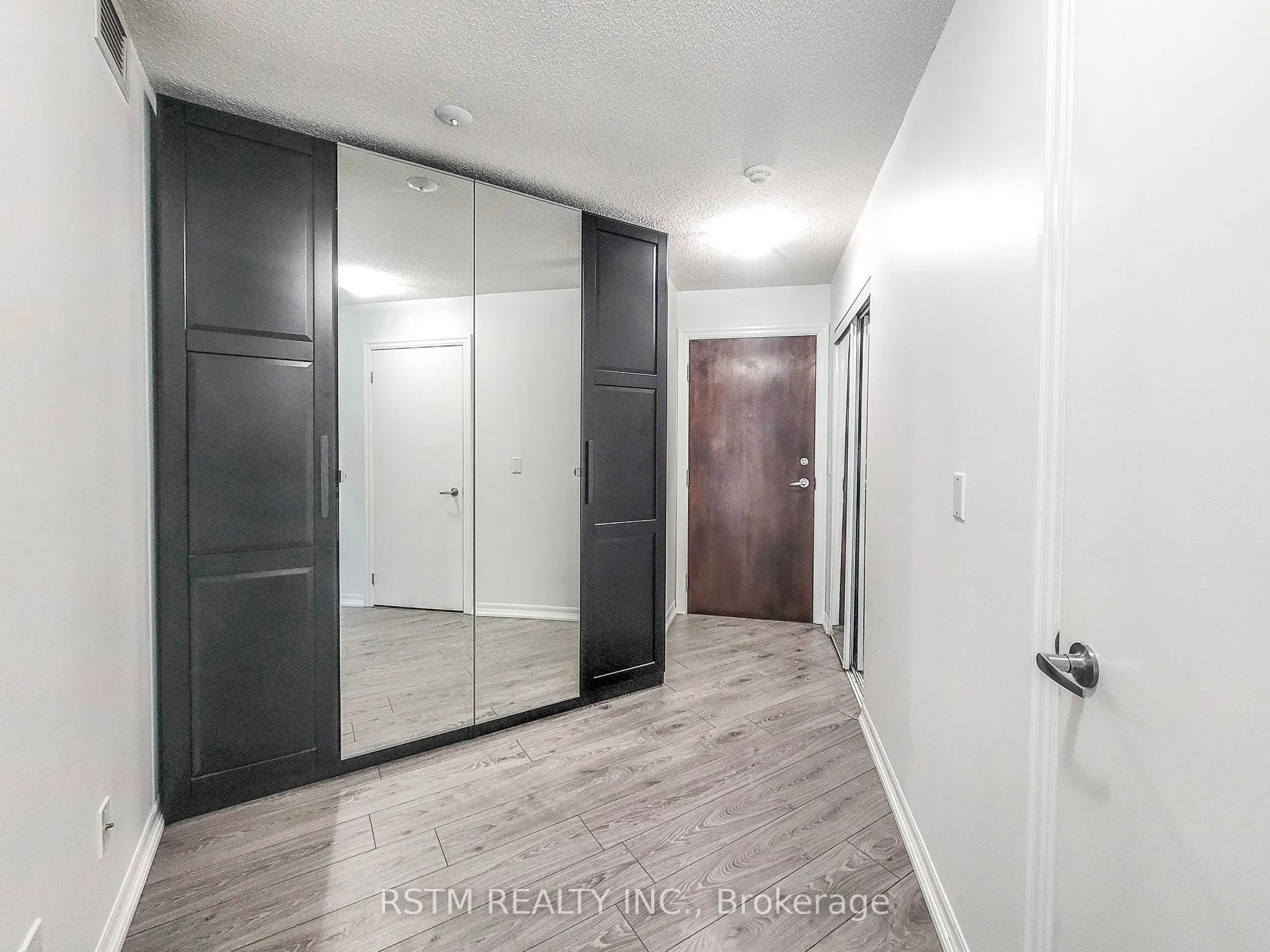 12 Yonge Street #710