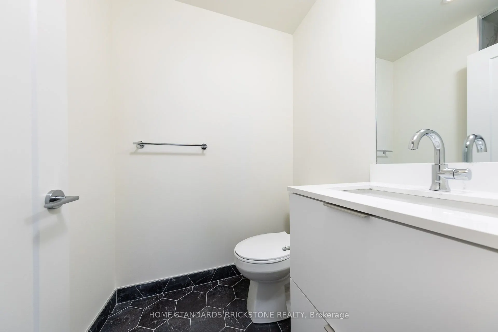 89 Church Street #4607