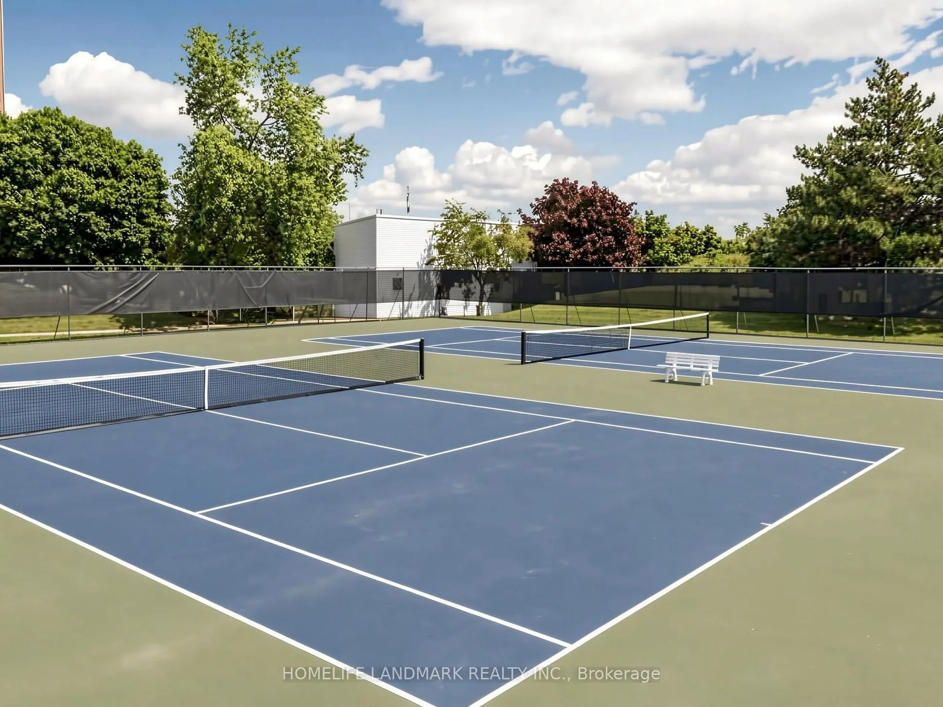 1555 Finch Avenue E #102
