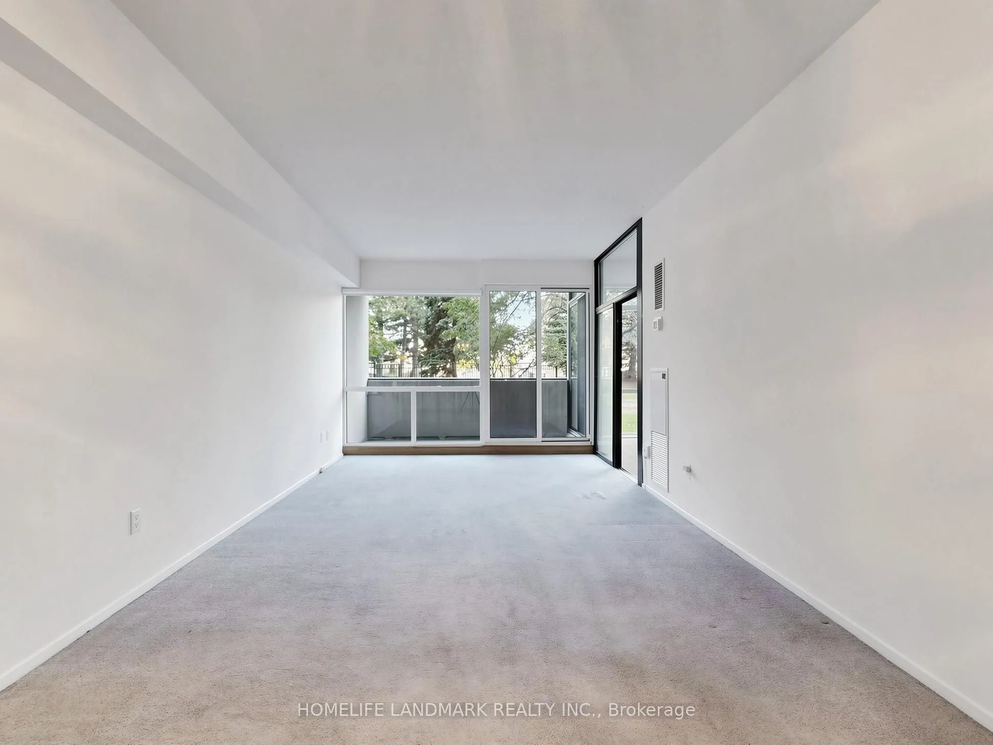 1555 Finch Avenue E #102
