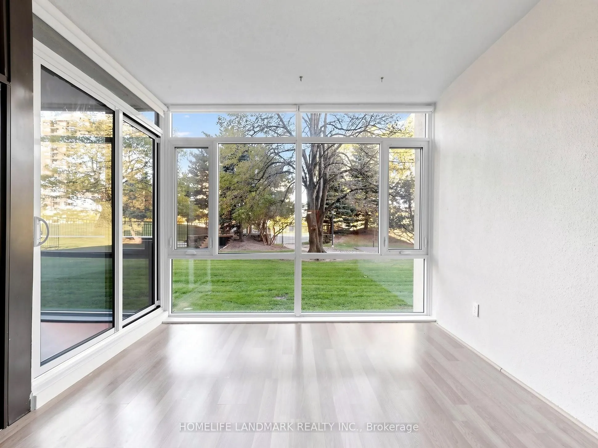 1555 Finch Avenue E #102