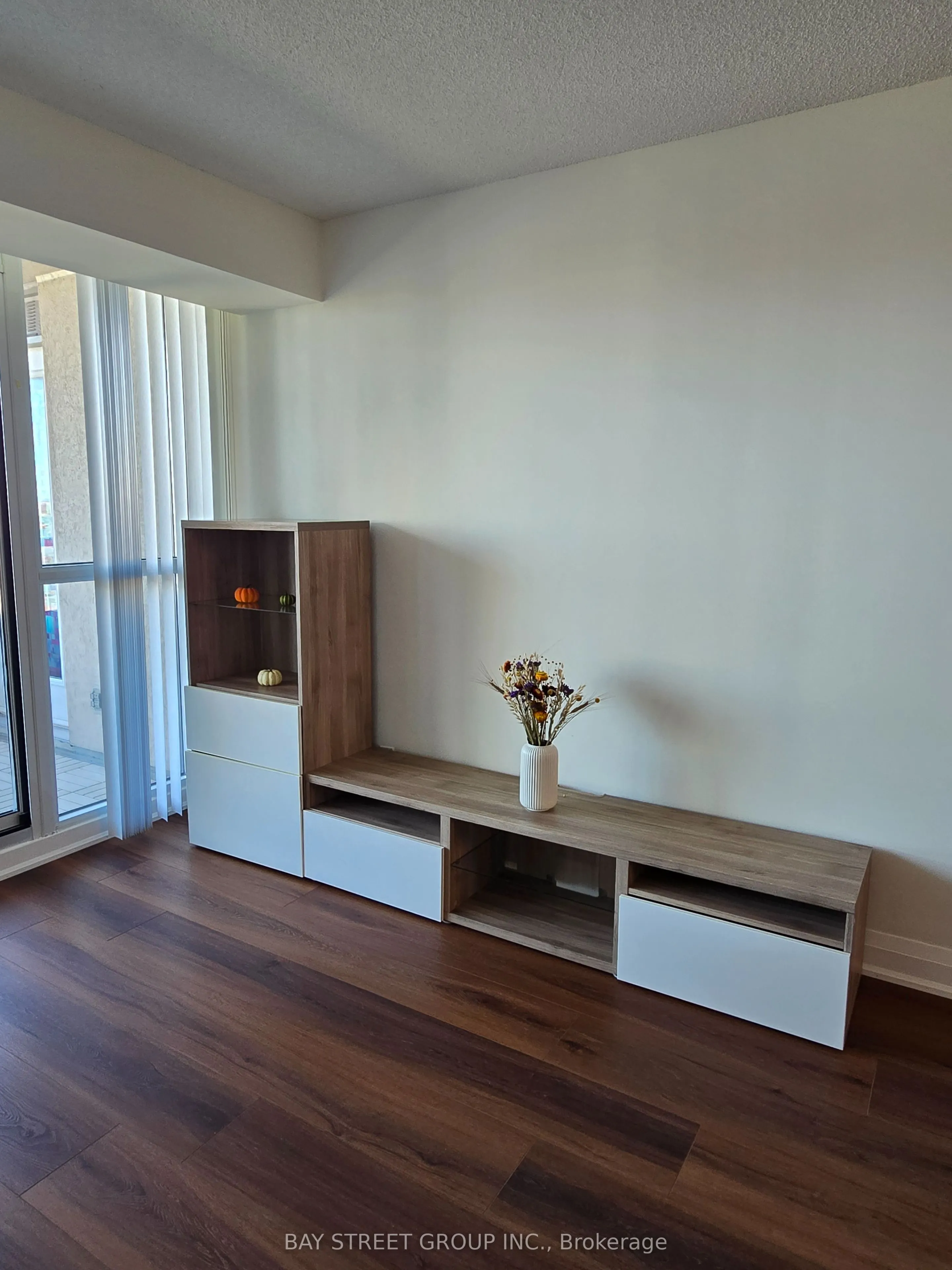 18 Spring Garden Avenue #2307