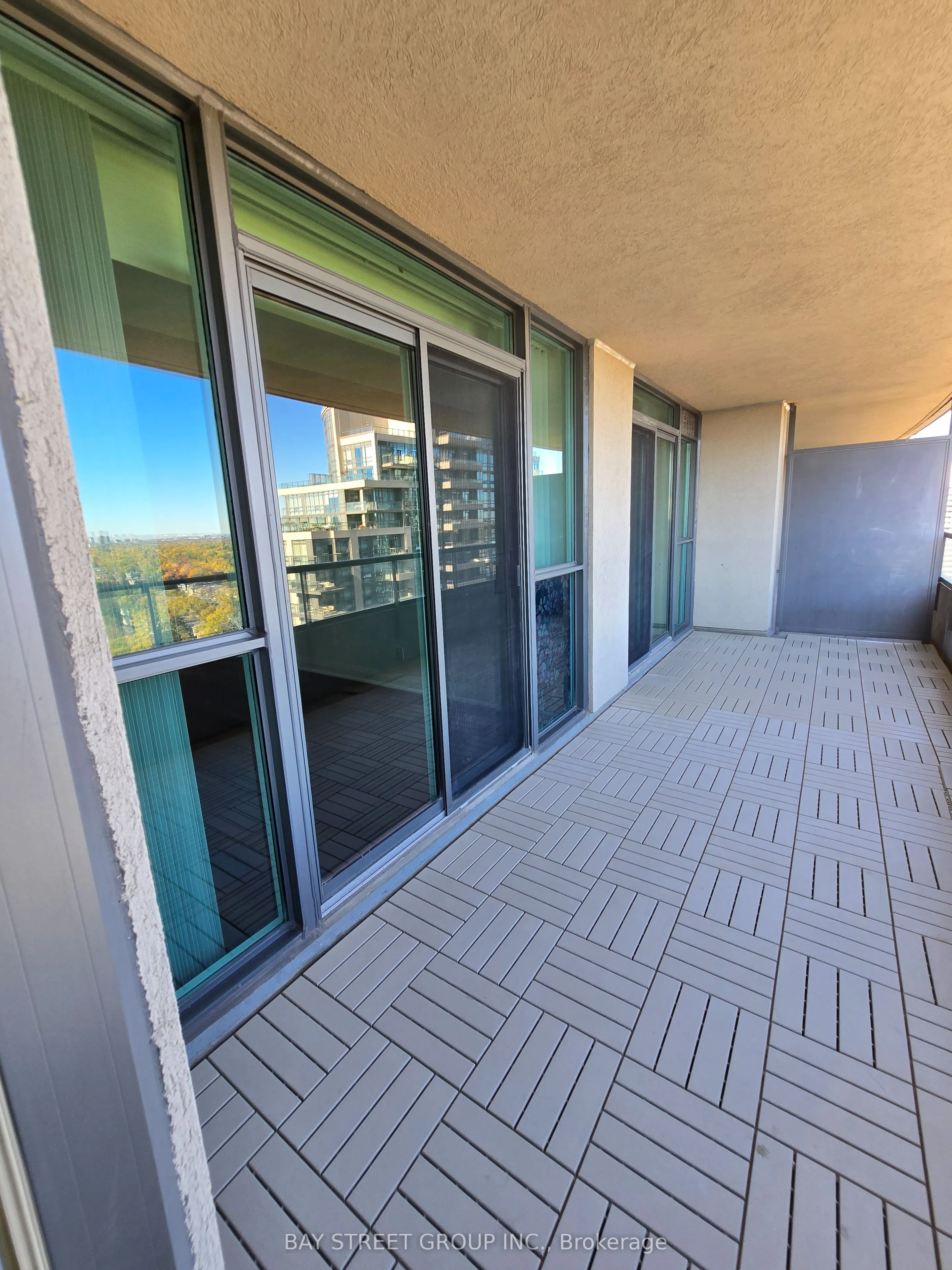 18 Spring Garden Avenue #2307