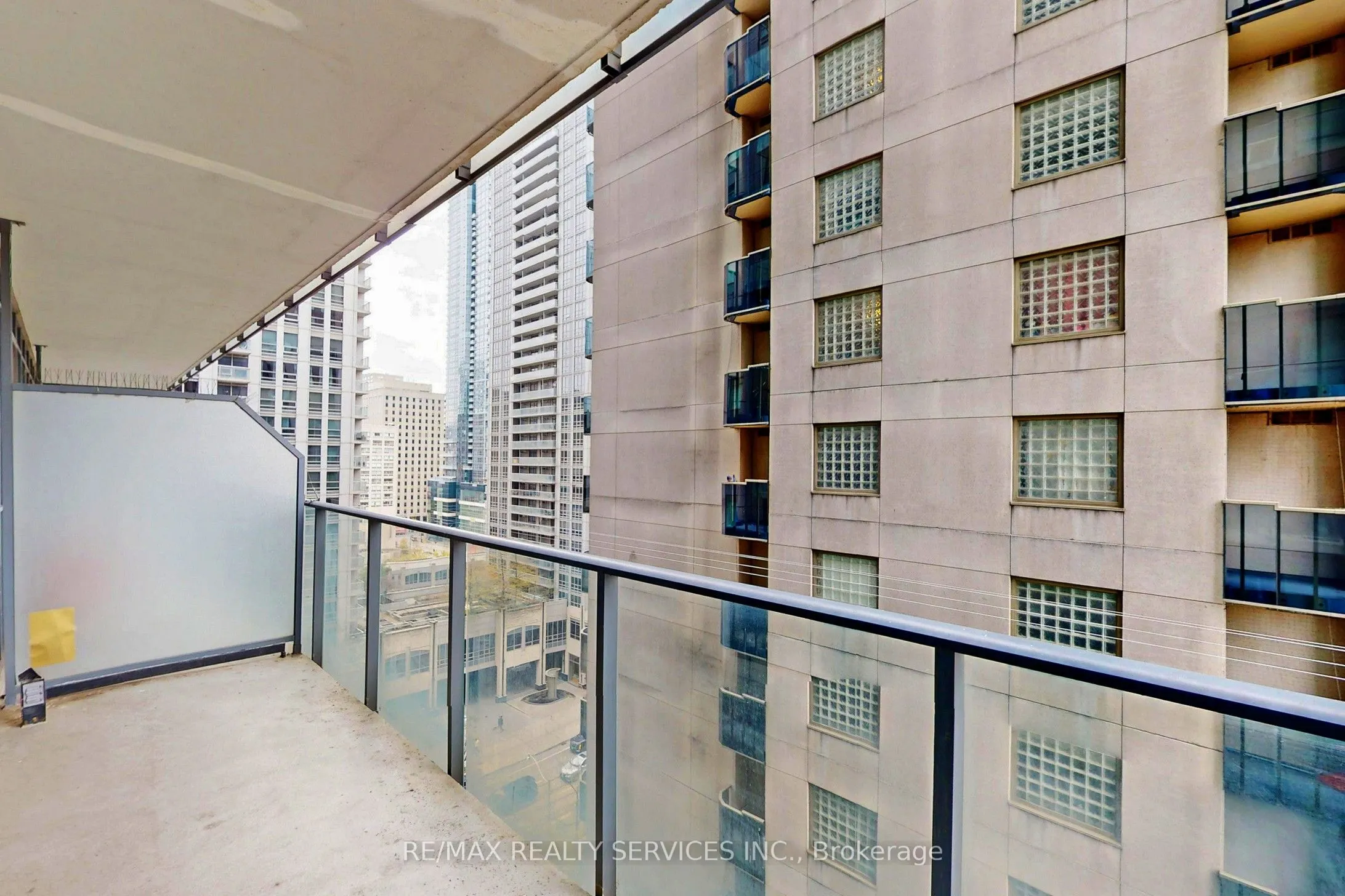 770 Bay Street #1009