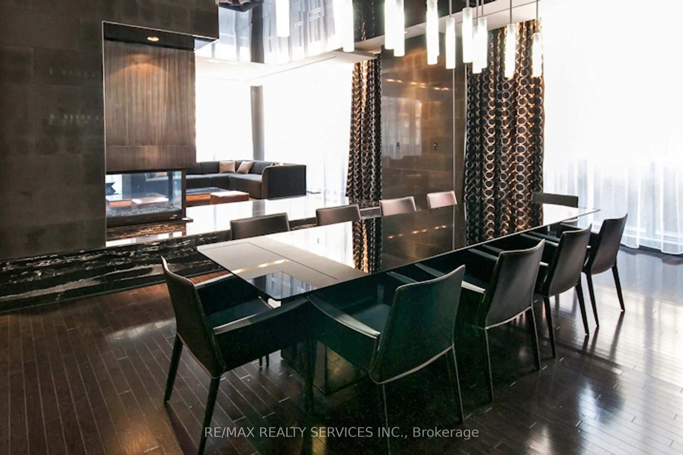 770 Bay Street #1009