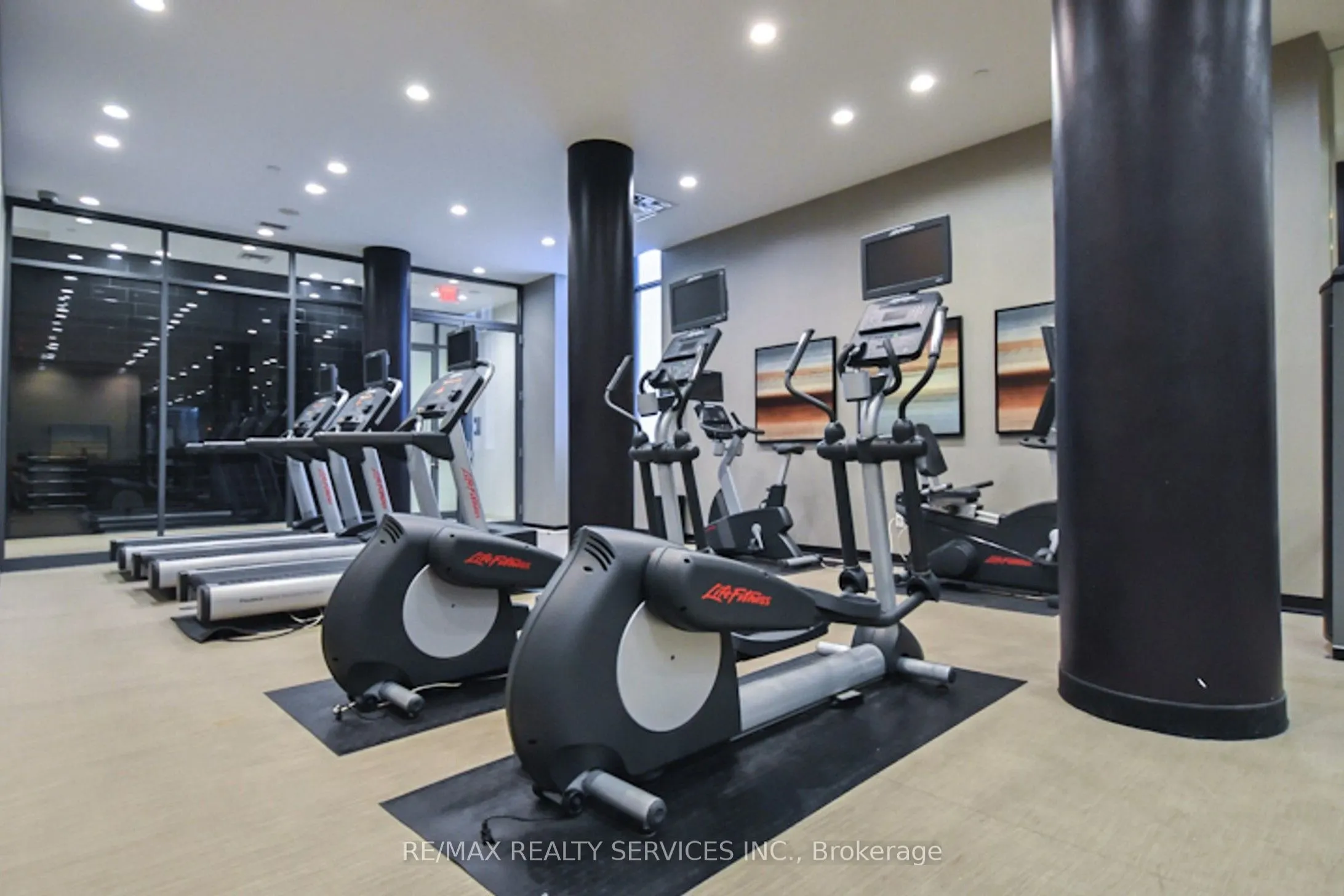 770 Bay Street #1009