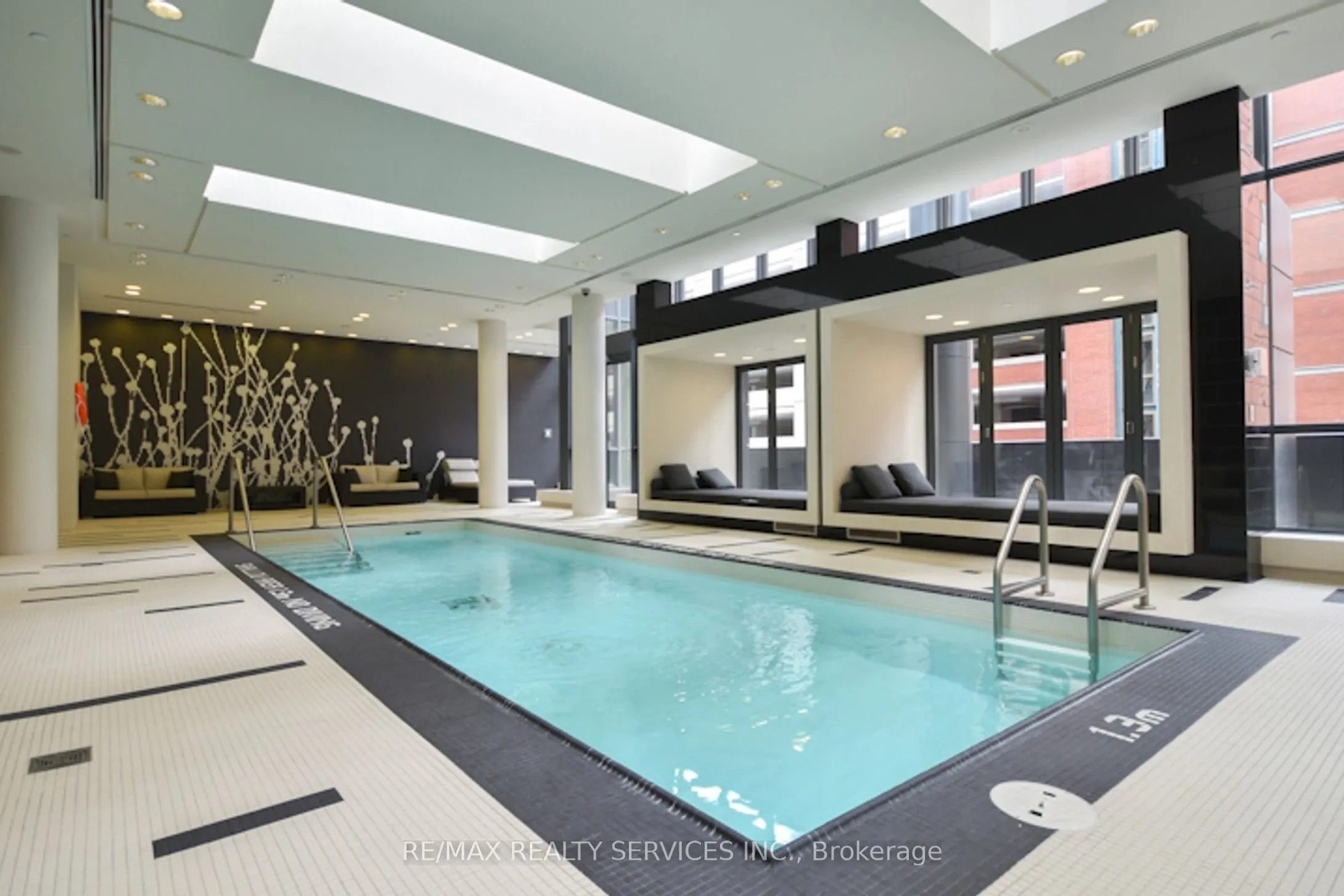 770 Bay Street #1009