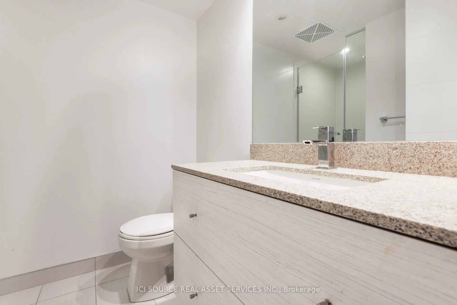 525 Adelaide Street W #1020