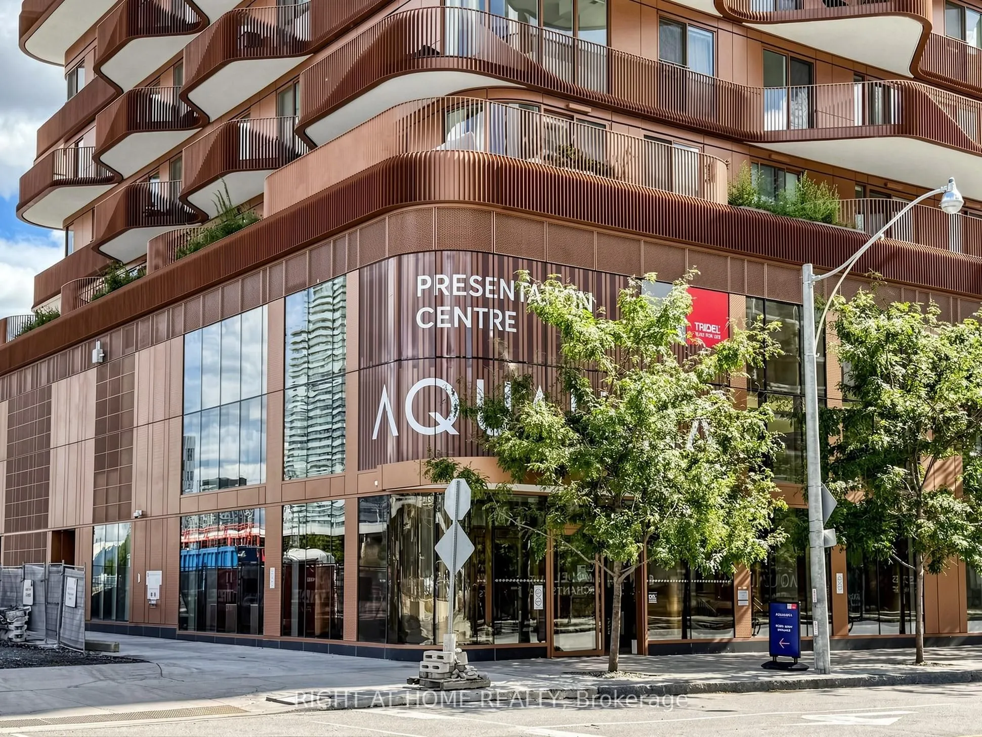 155 Merchants' Wharf #510