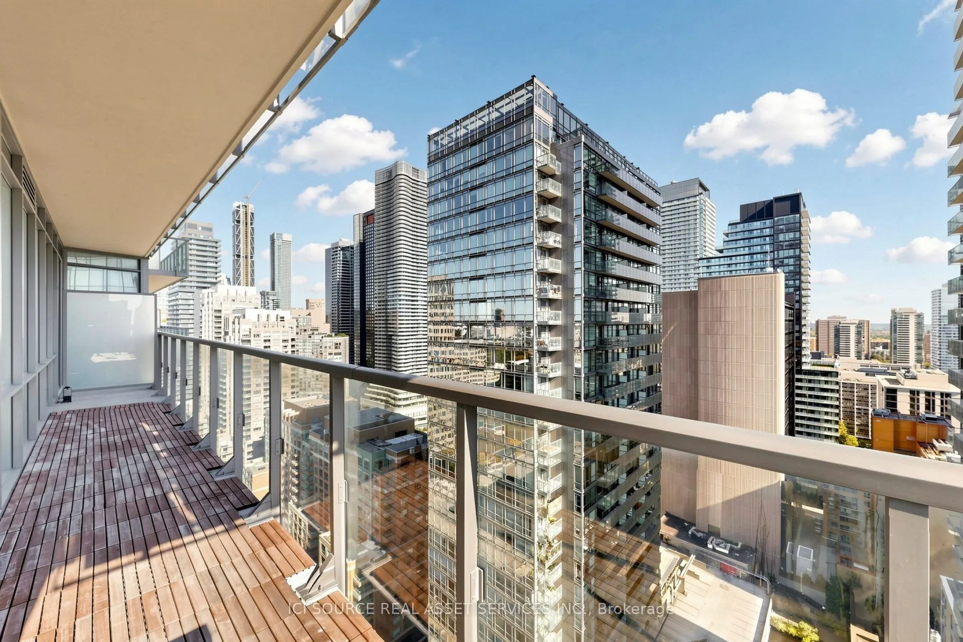 832 Bay Street #2608