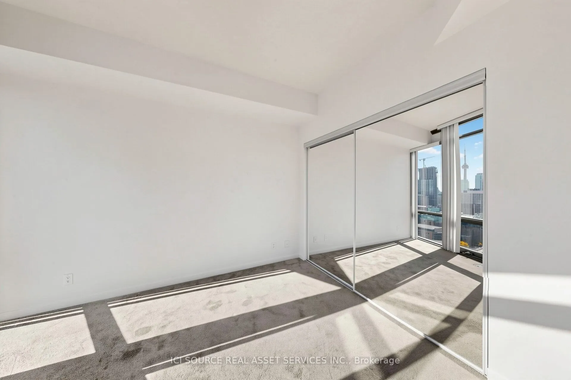 832 Bay Street #2608