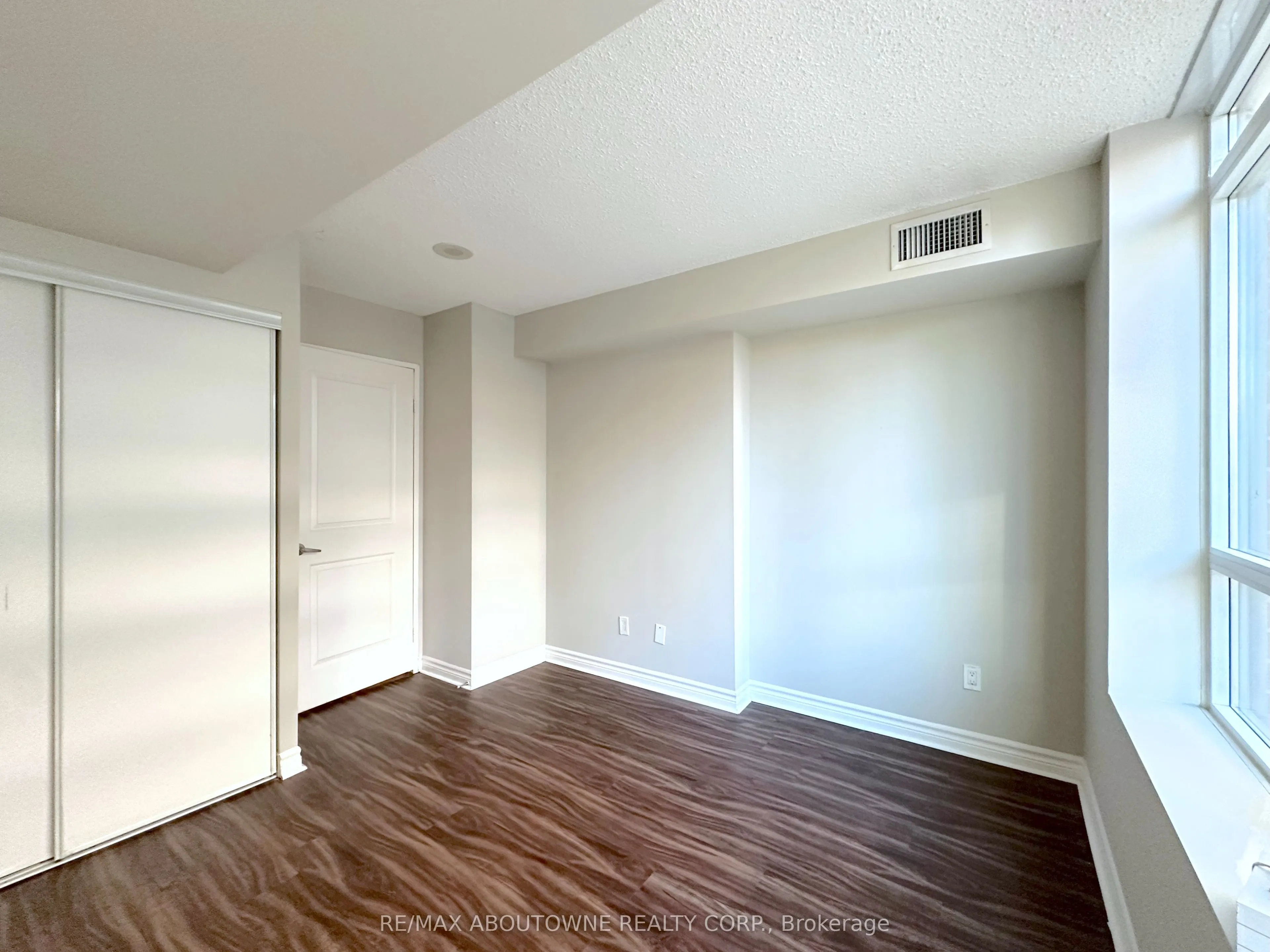 45 Lisgar Street #218