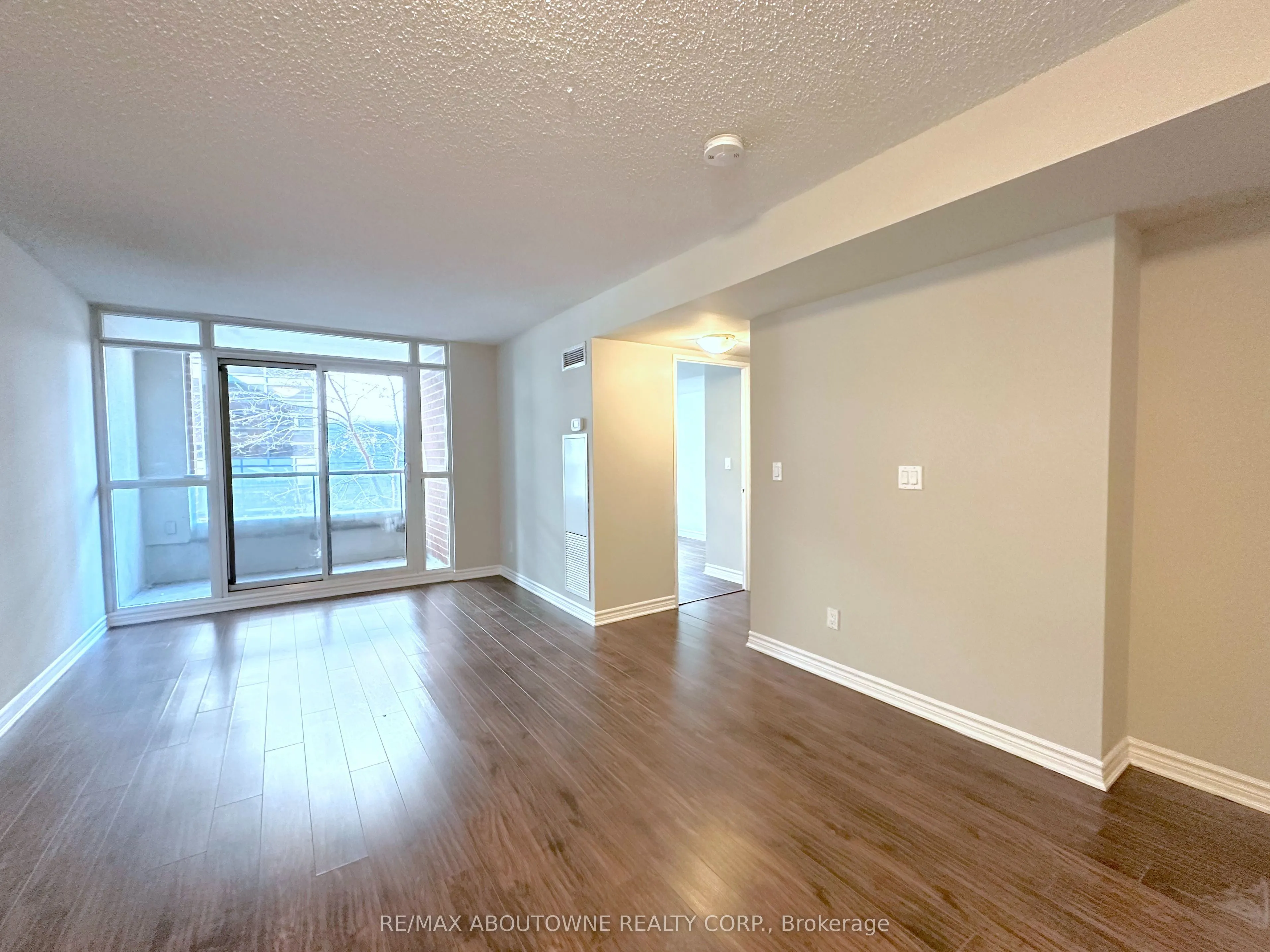 45 Lisgar Street #218