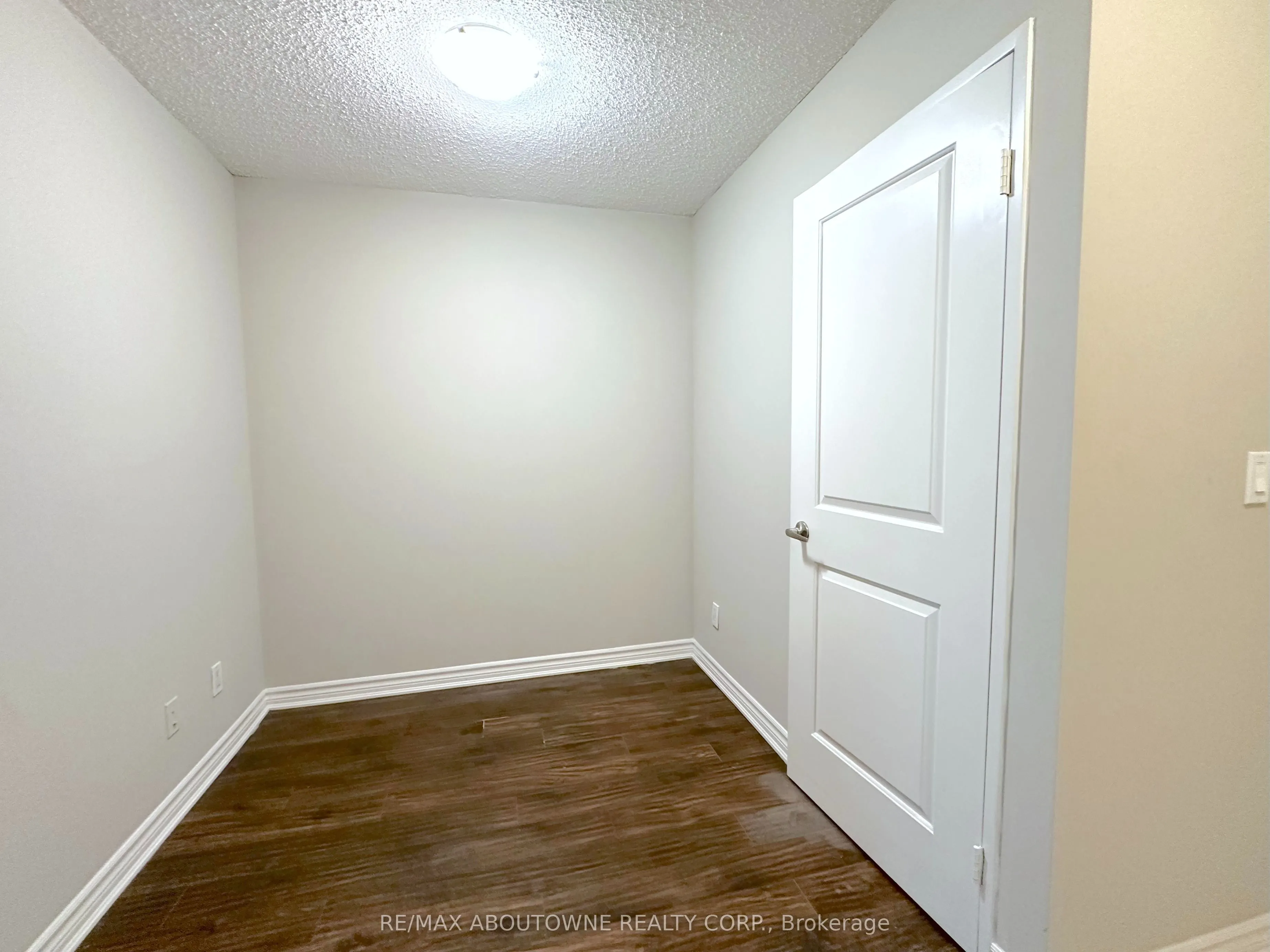 45 Lisgar Street #218