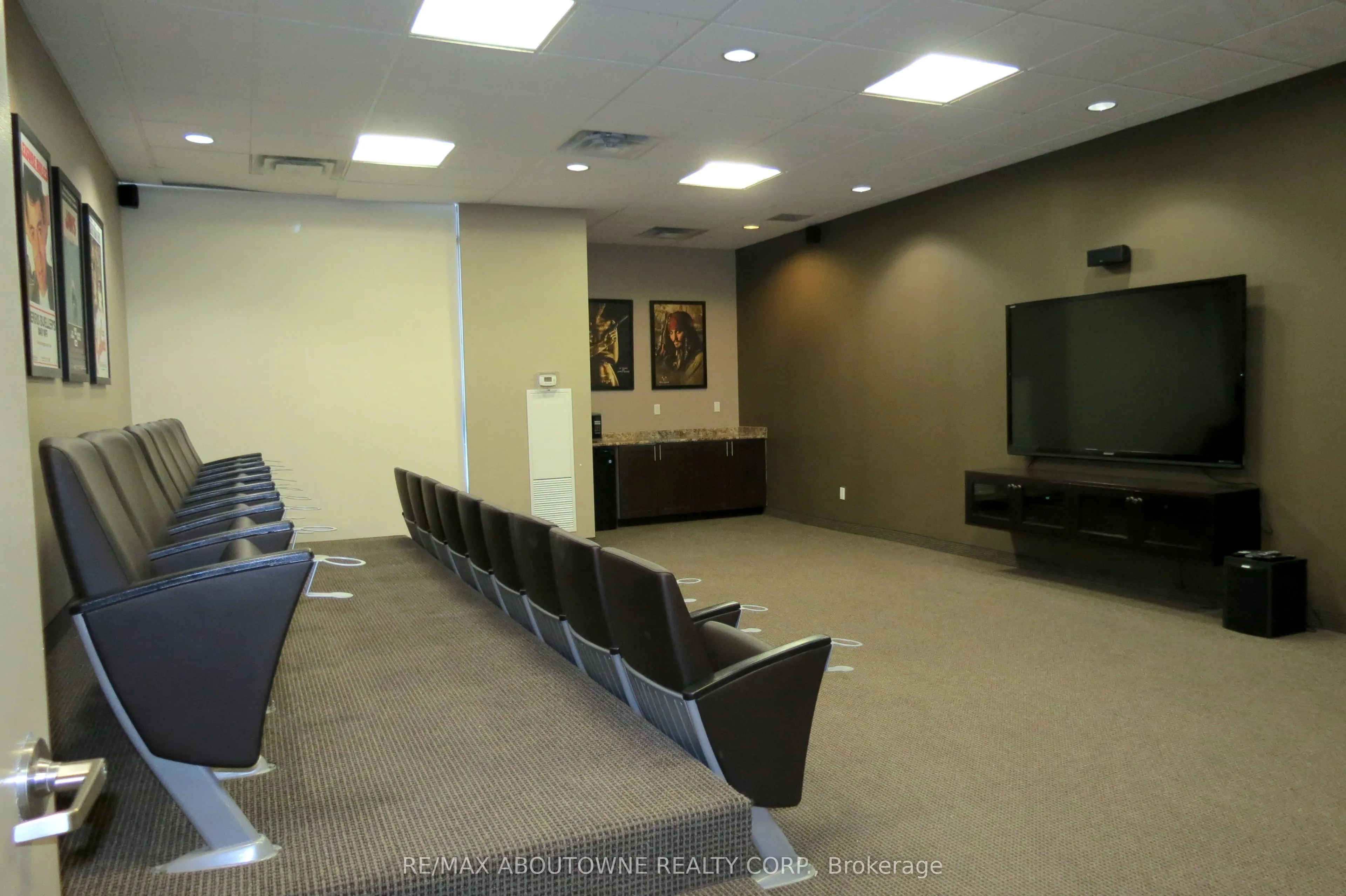 45 Lisgar Street #218