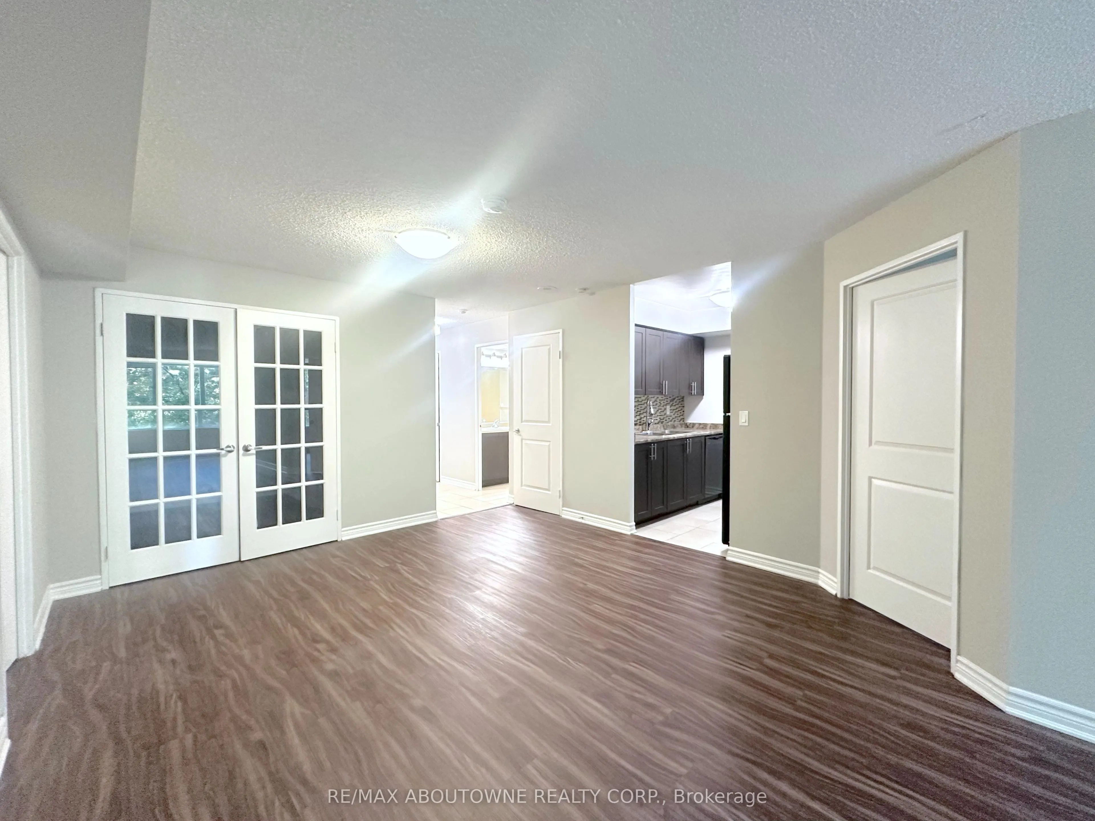 45 Lisgar Street #222
