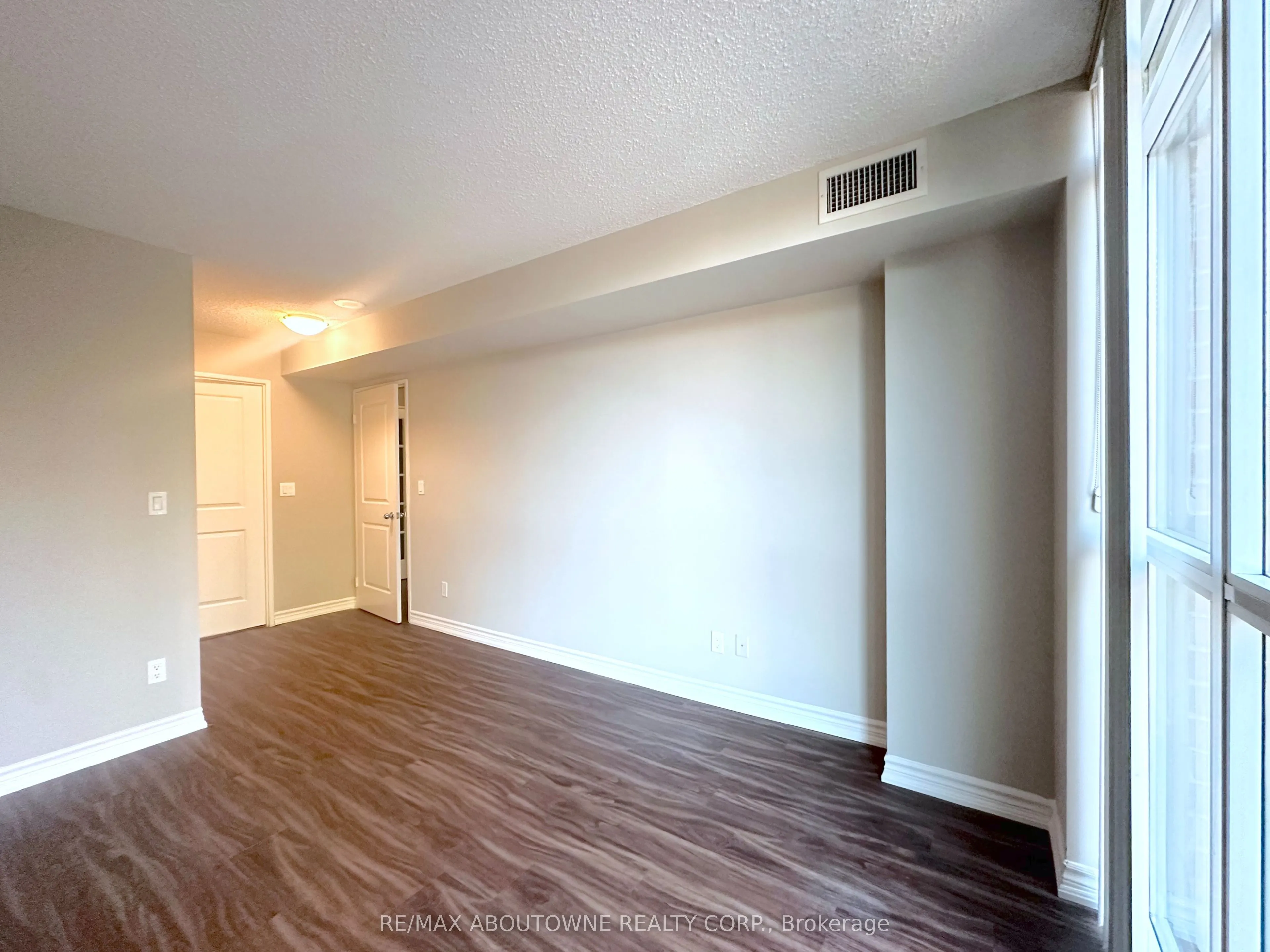 45 Lisgar Street #222