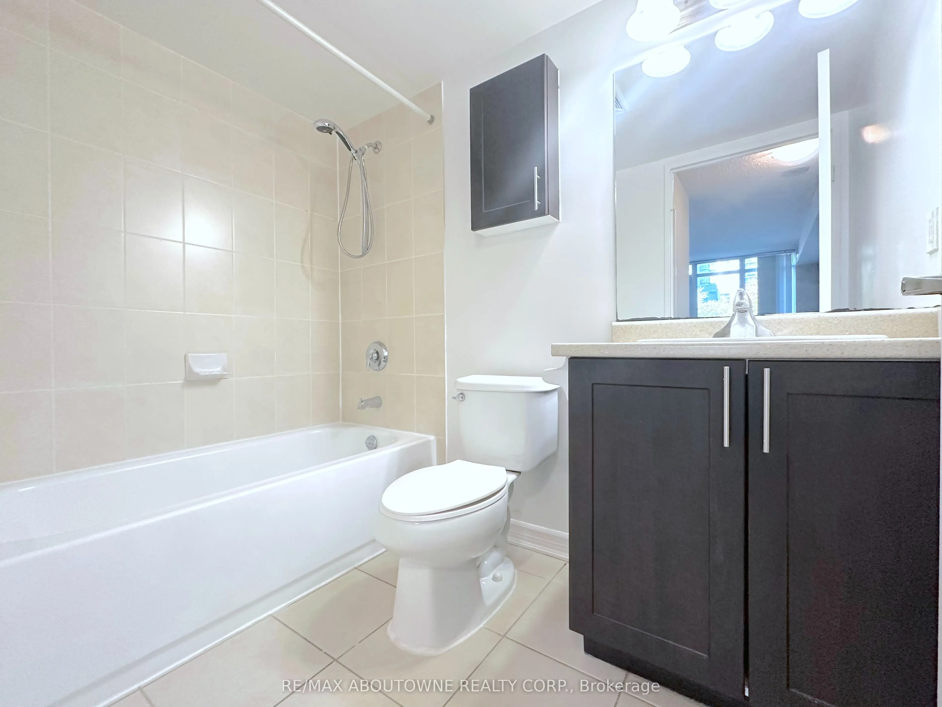 45 Lisgar Street #222