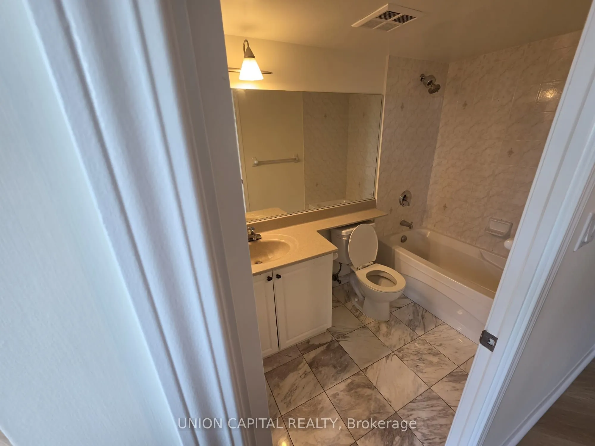 228 Queens Quay W #302