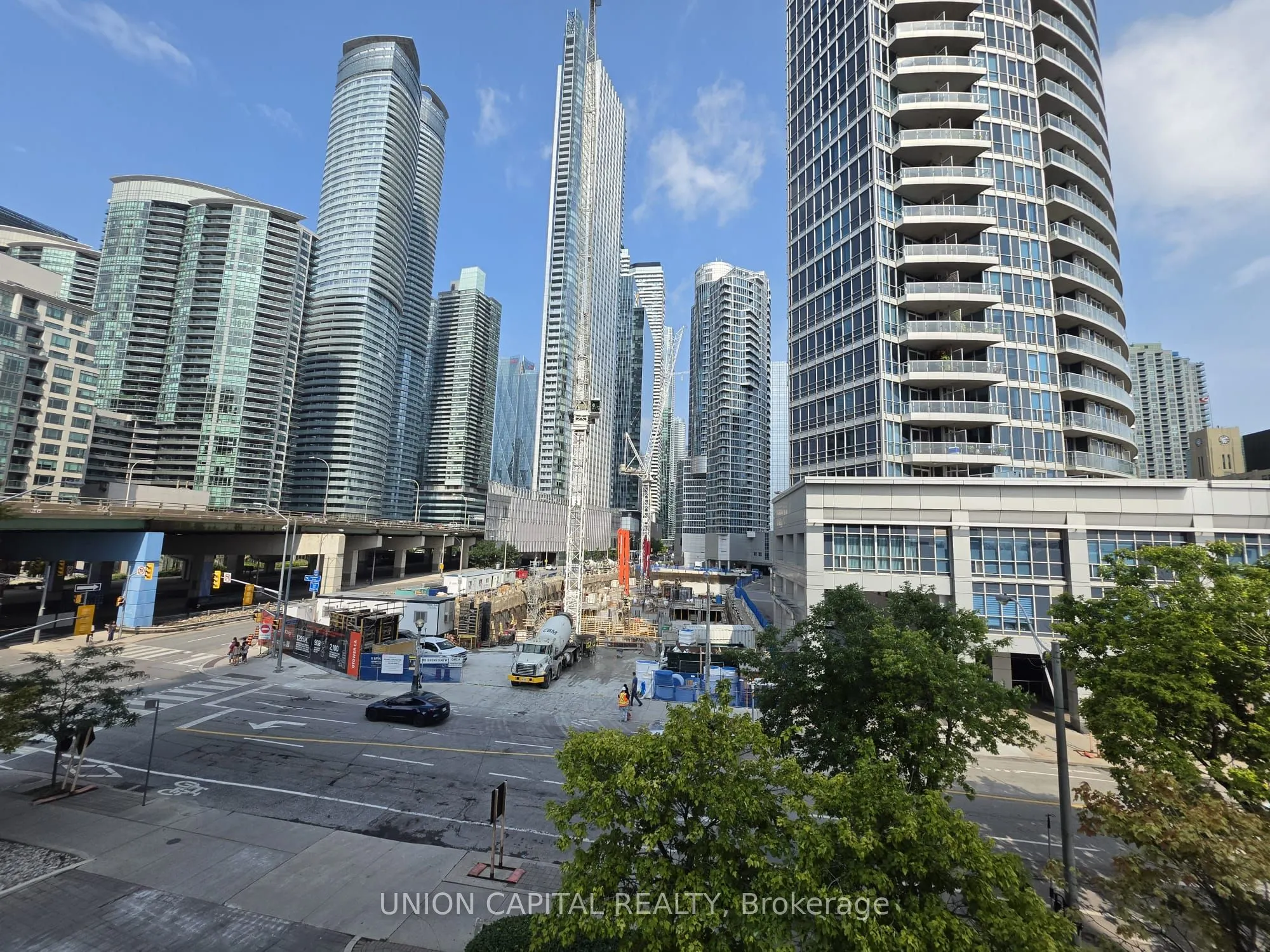 228 Queens Quay W #302