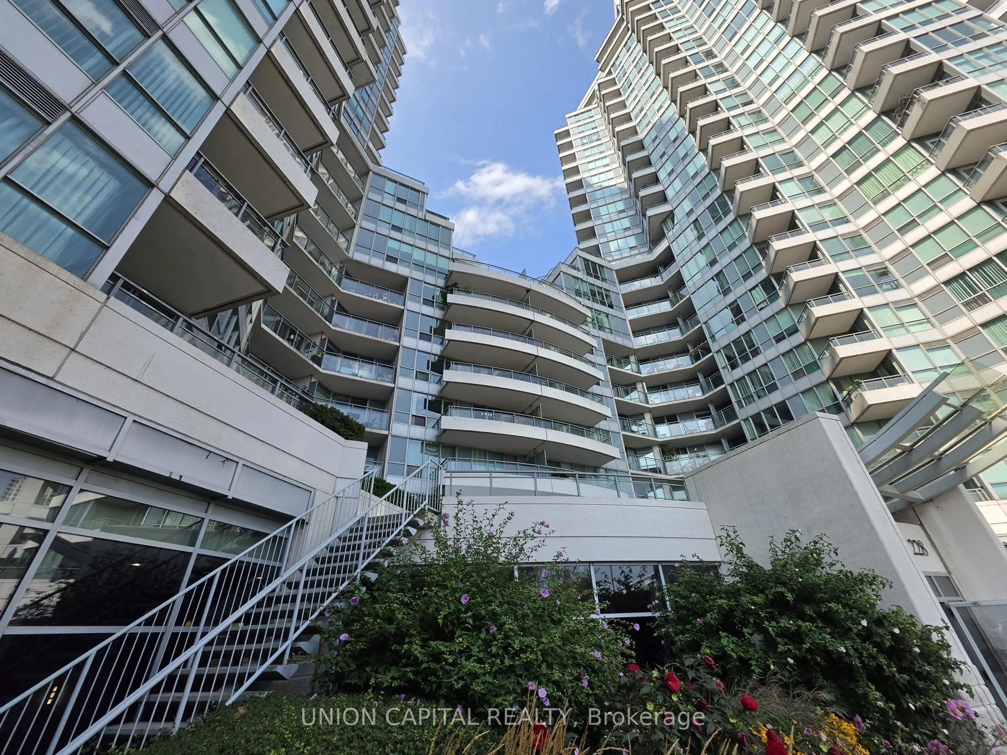 228 Queens Quay W #302