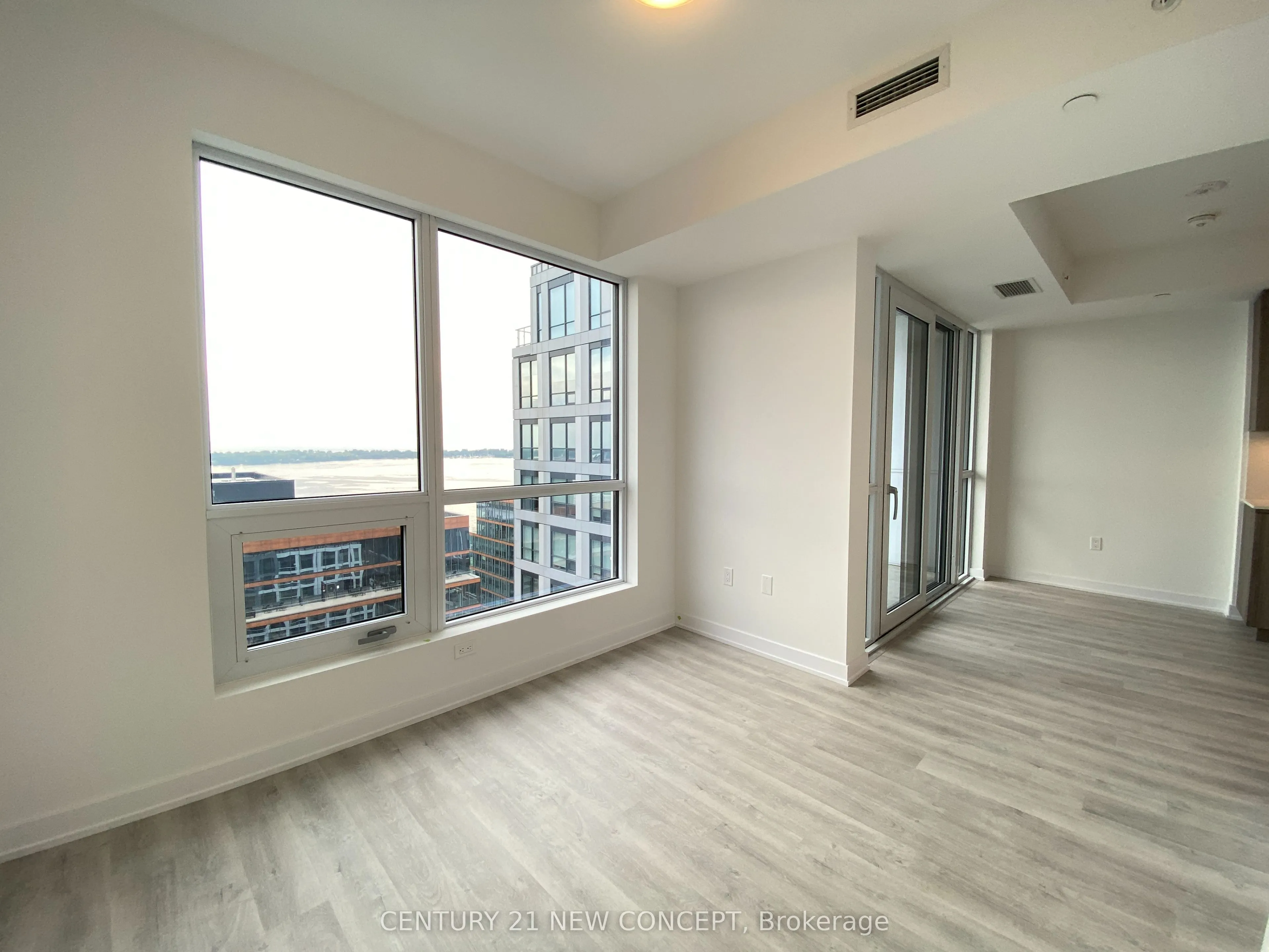 15 Richardson Street #1907