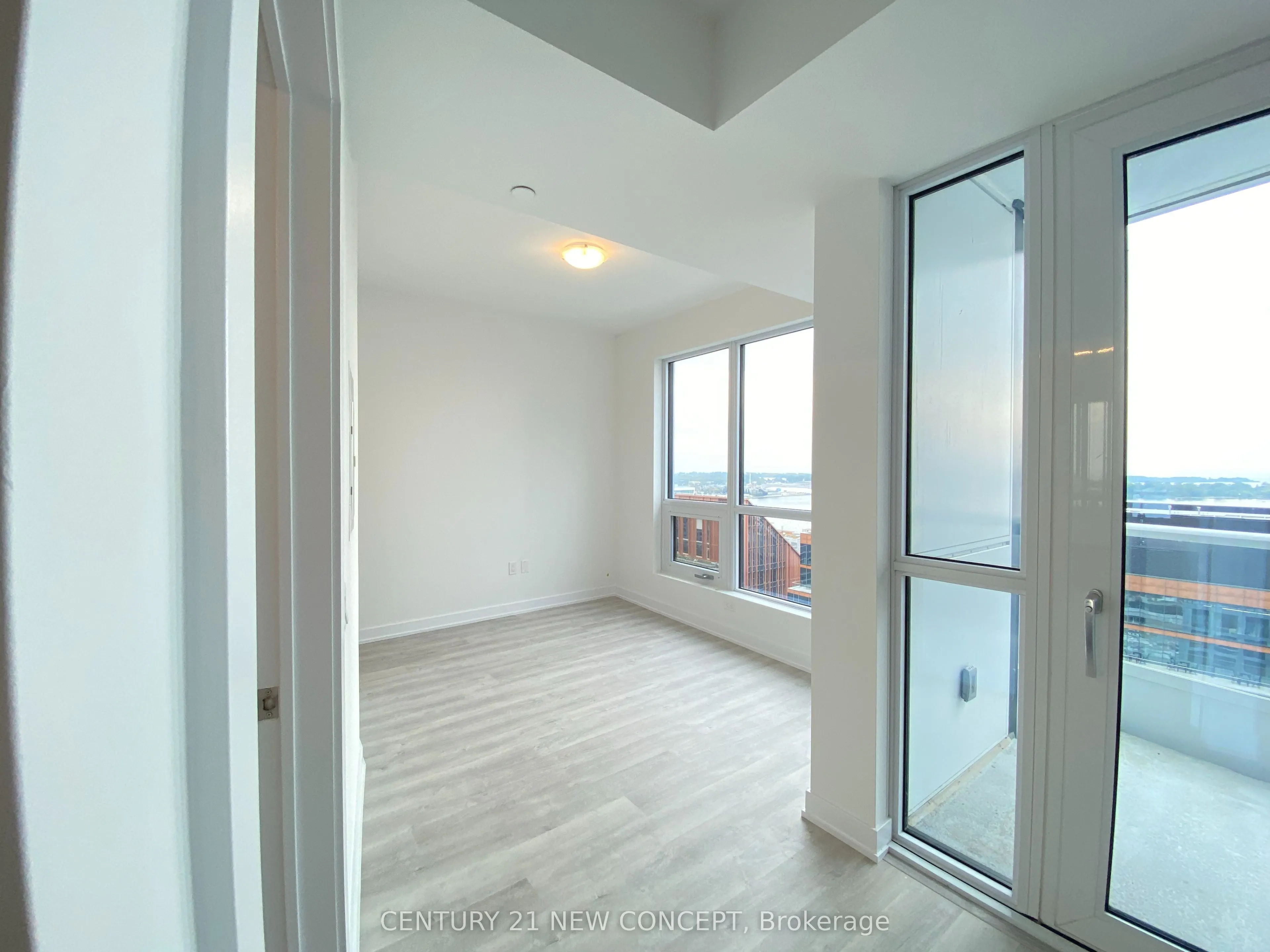 15 Richardson Street #1907