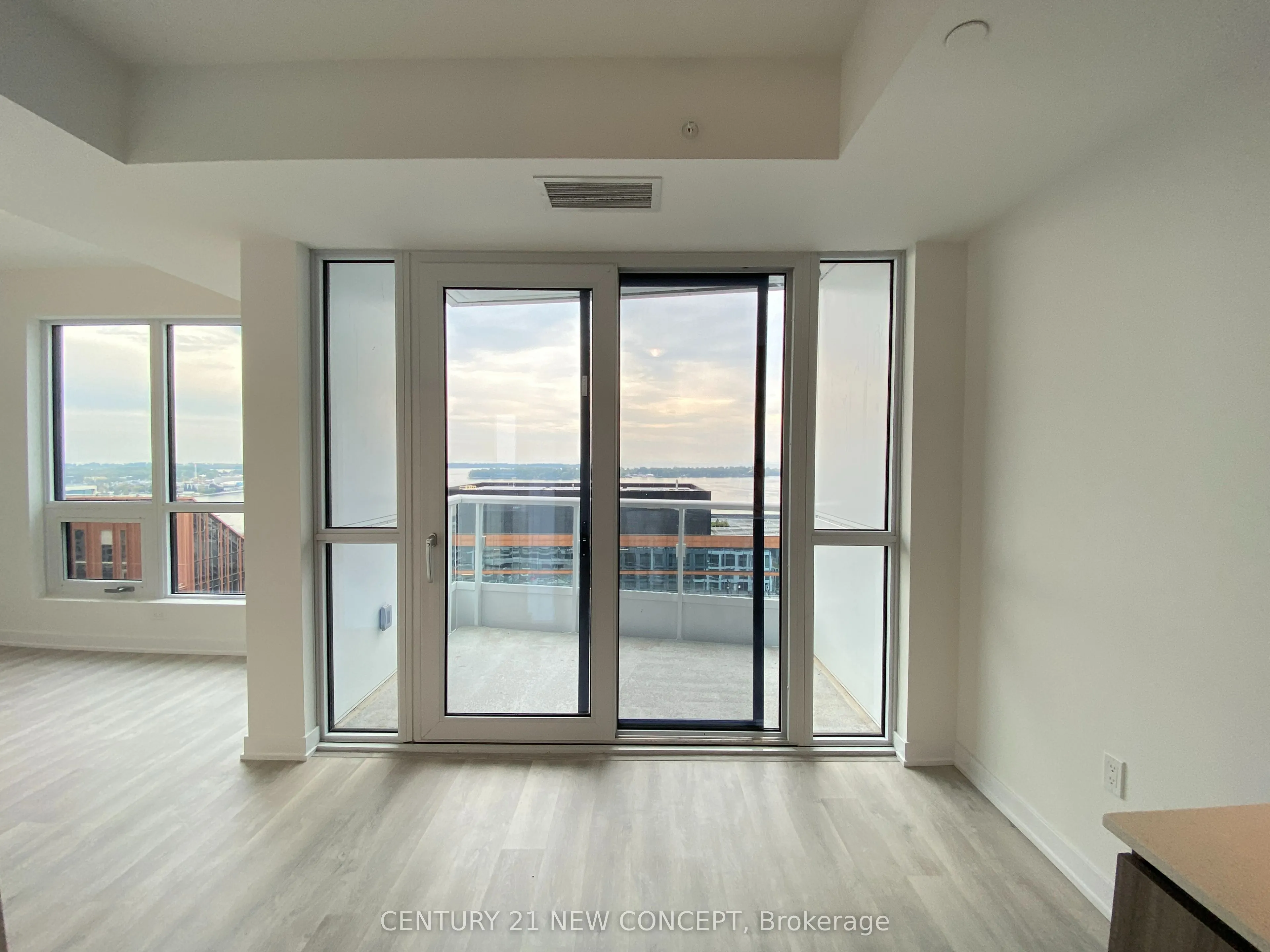 15 Richardson Street #1907