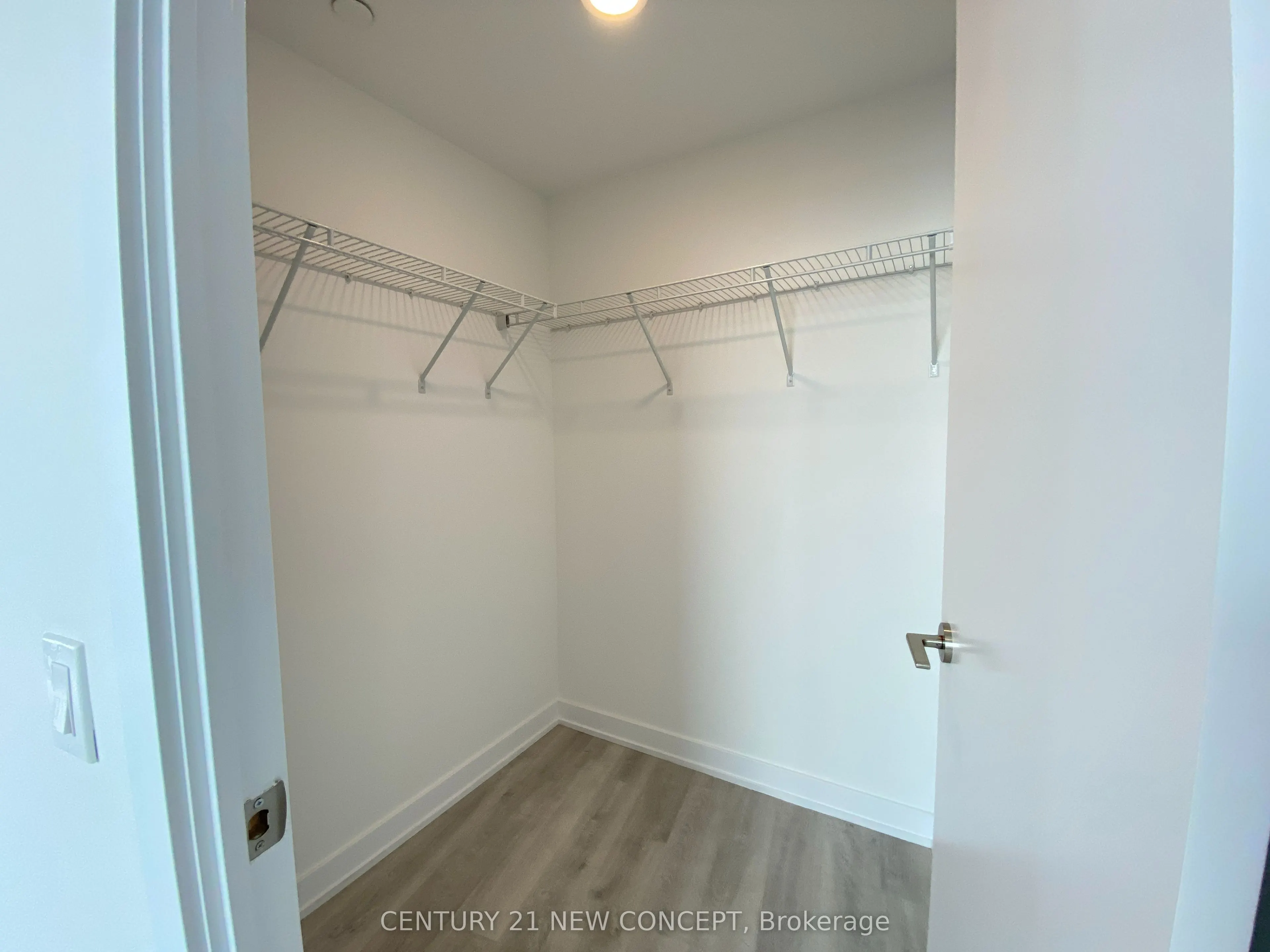 15 Richardson Street #1907