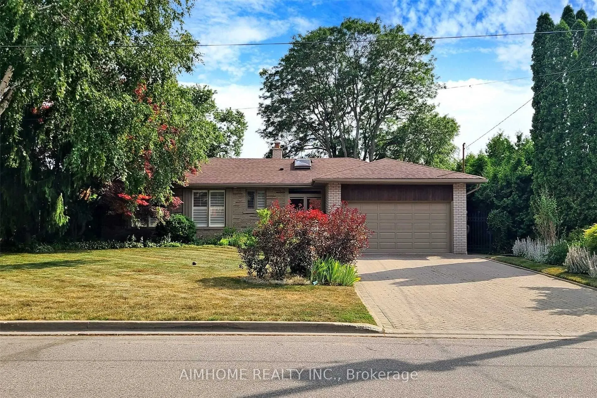 103 Alamosa Drive