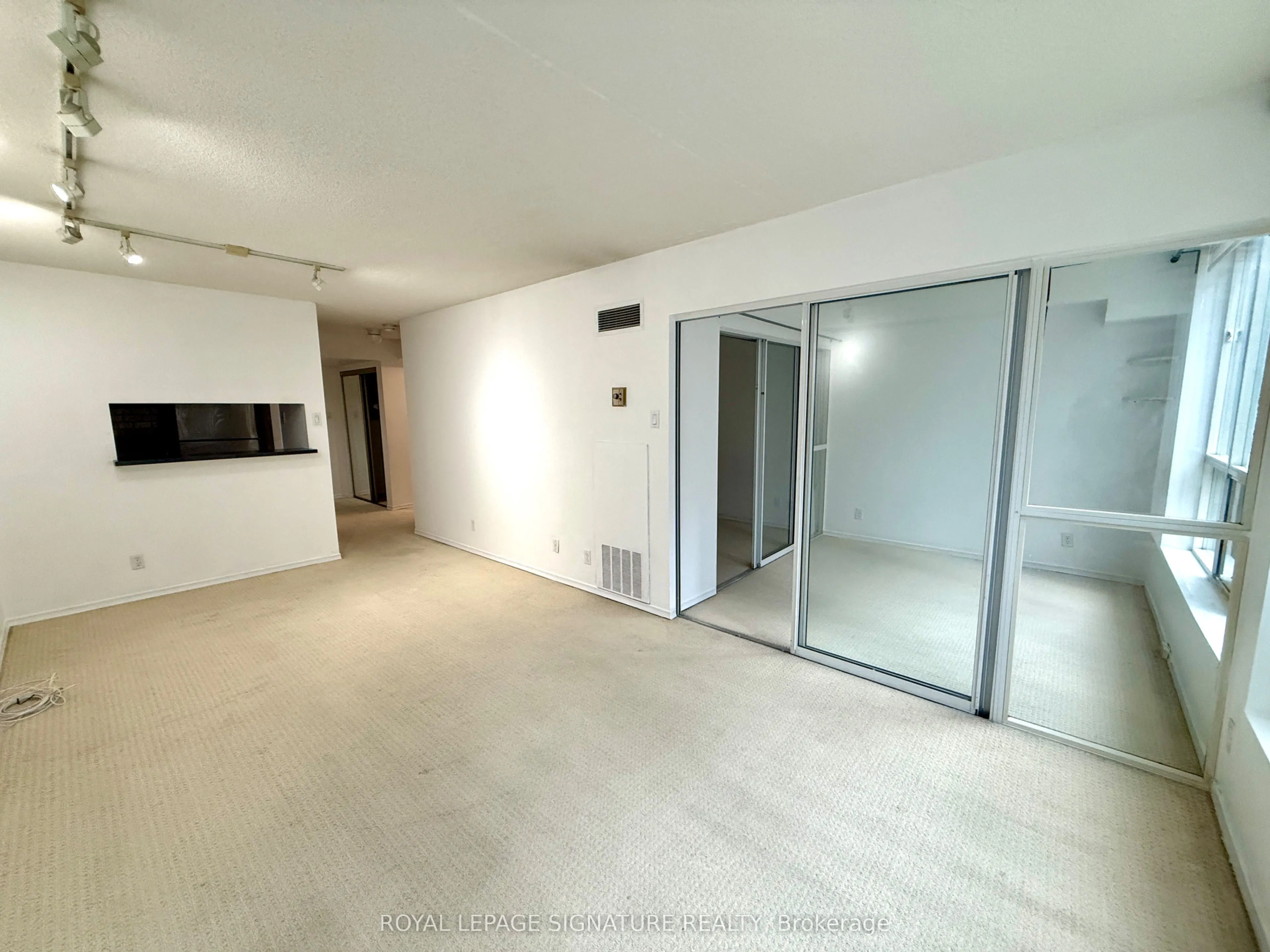 92 King Street E #309