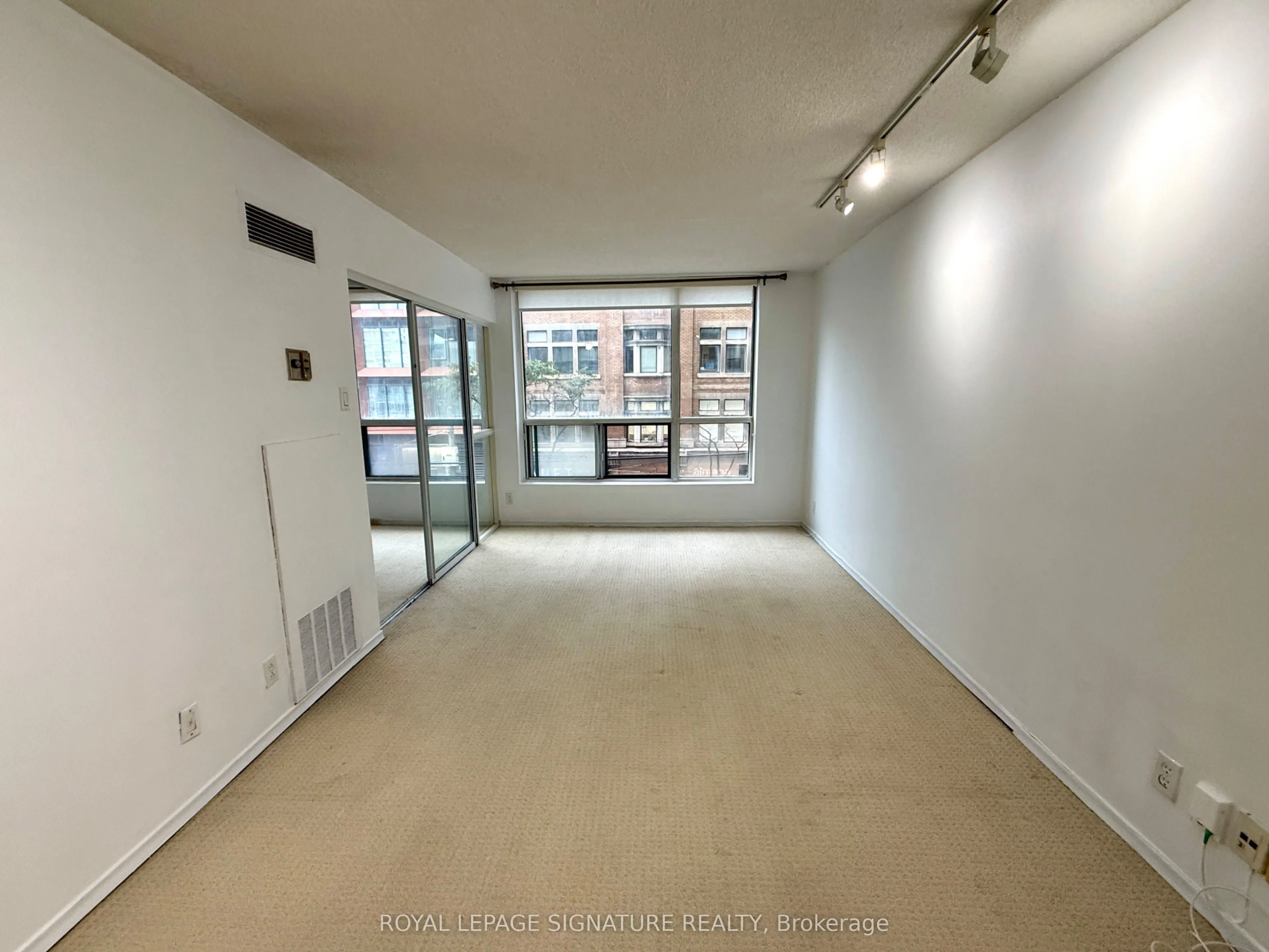 92 King Street E #309