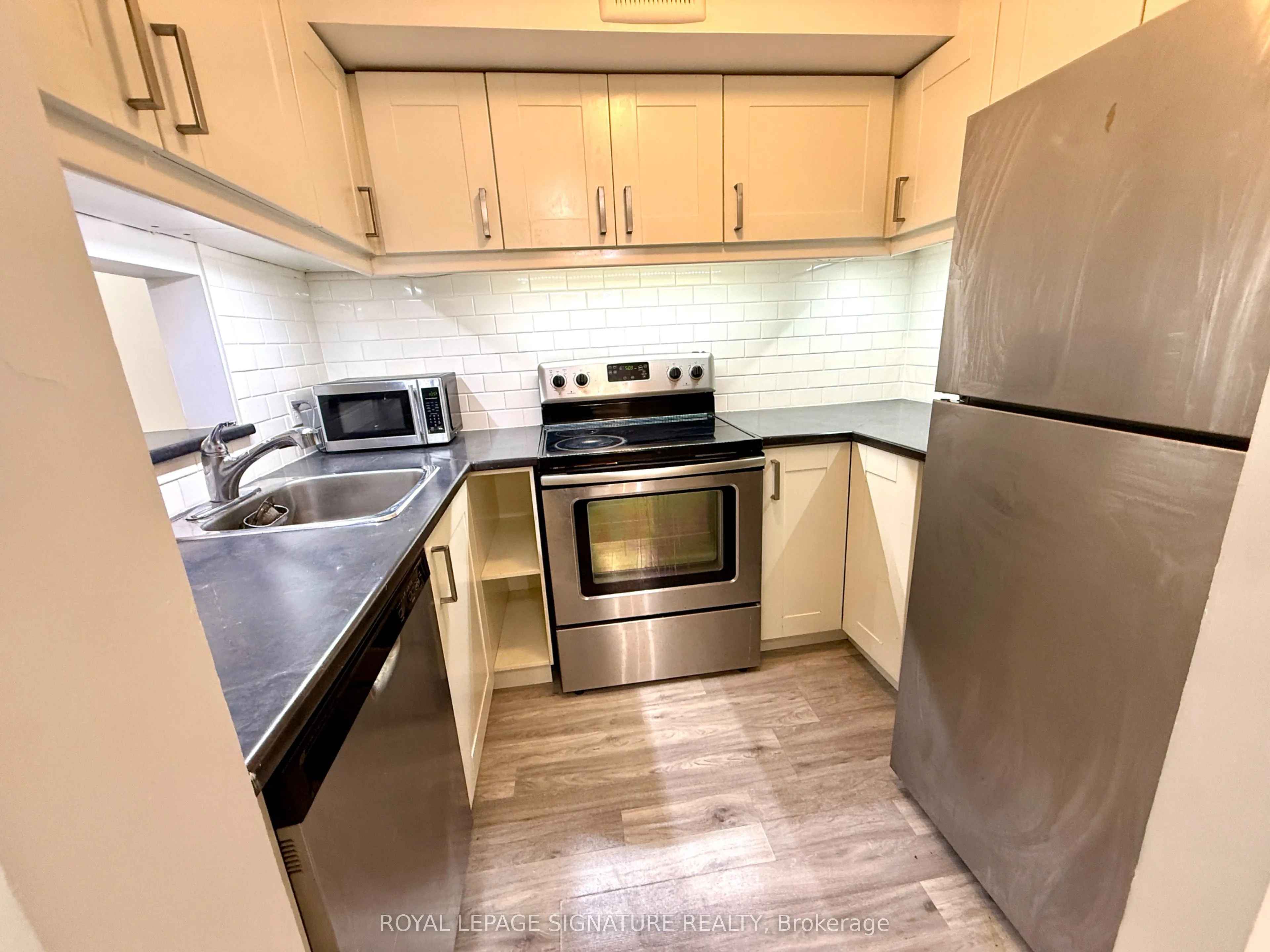 92 King Street E #309