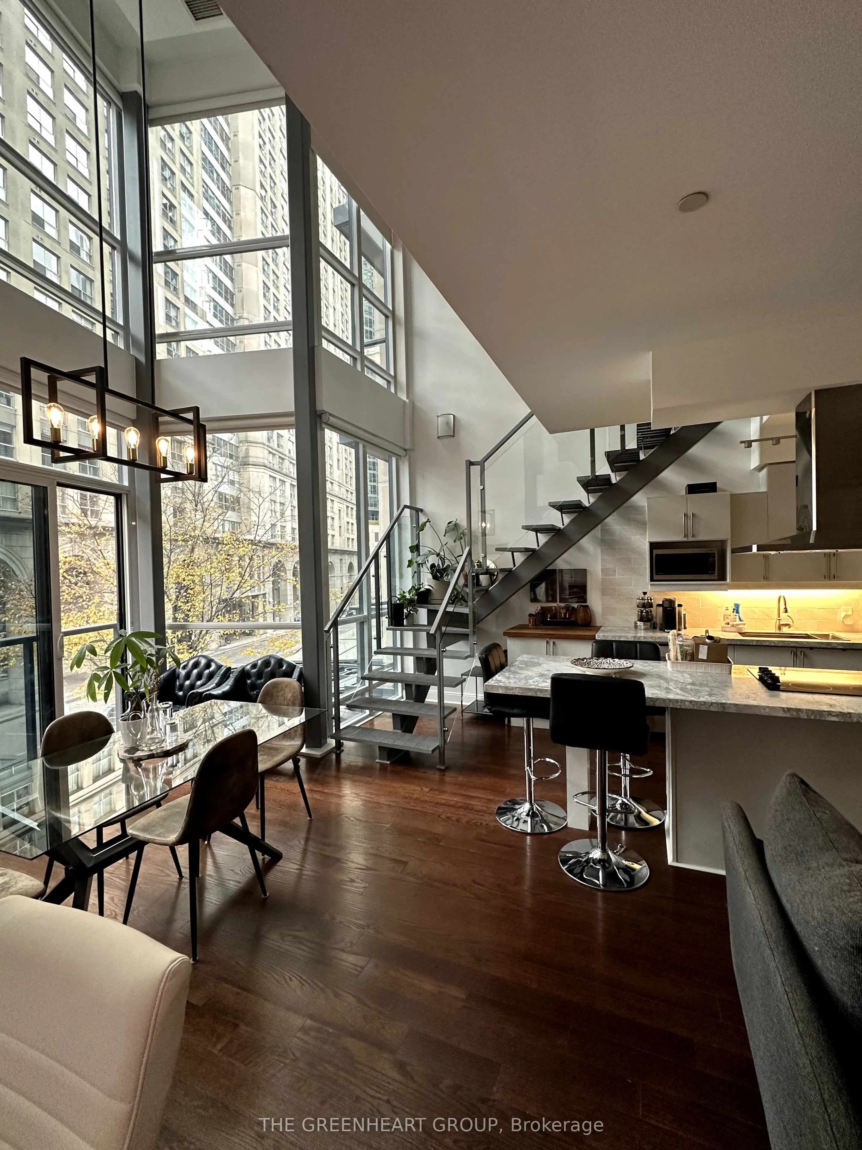1 Scott Street #208