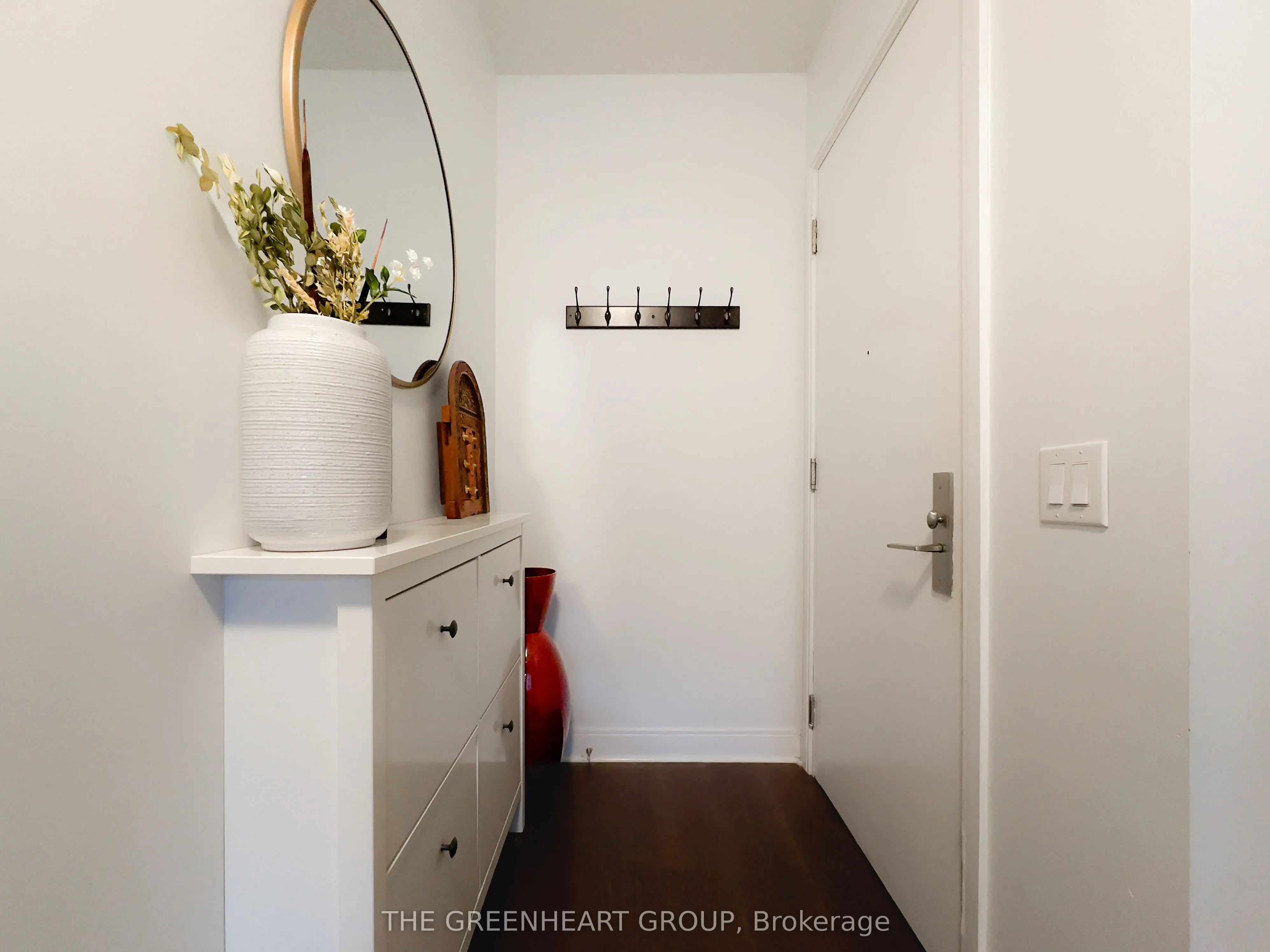 1 Scott Street #208