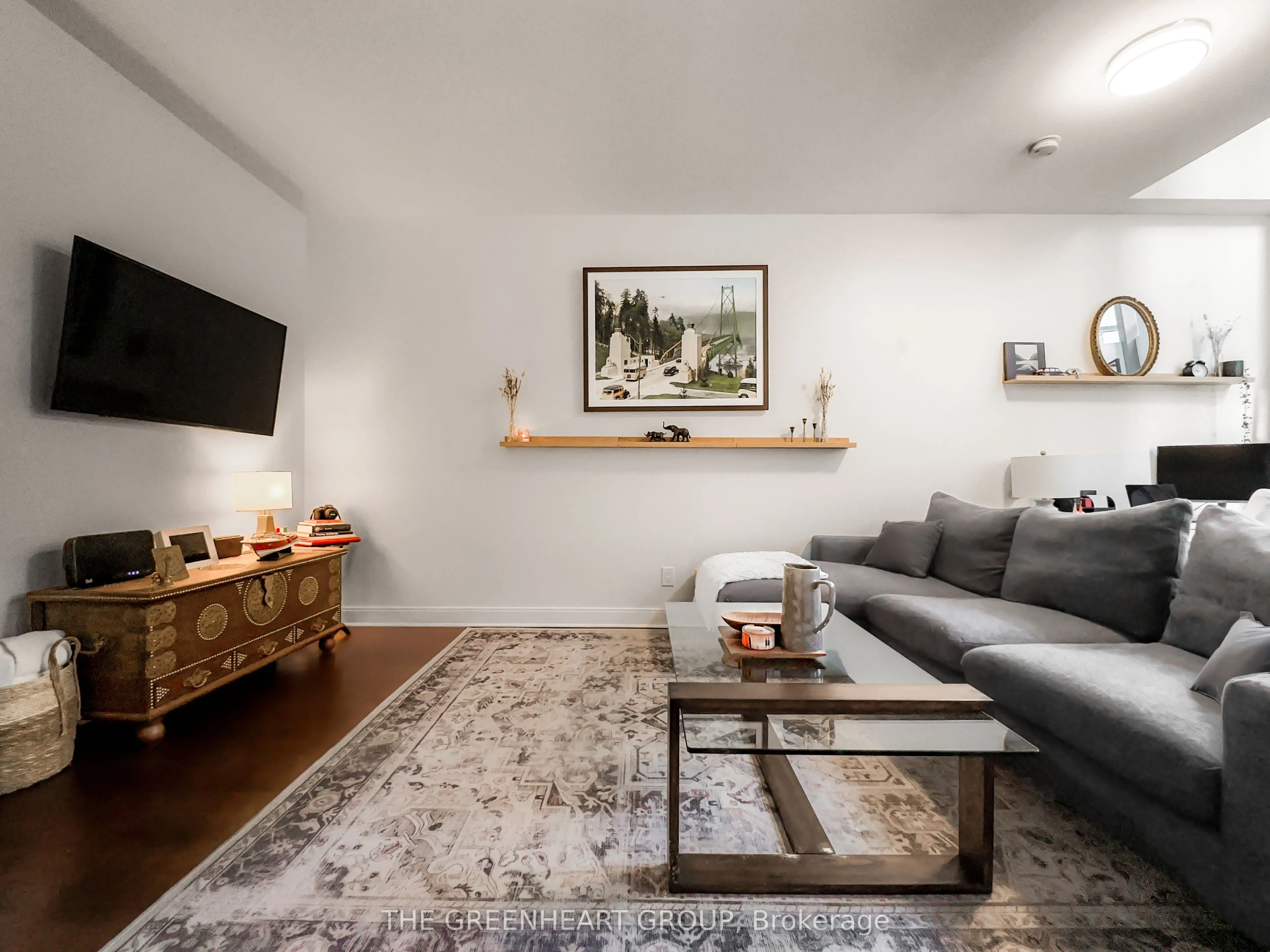 1 Scott Street #208