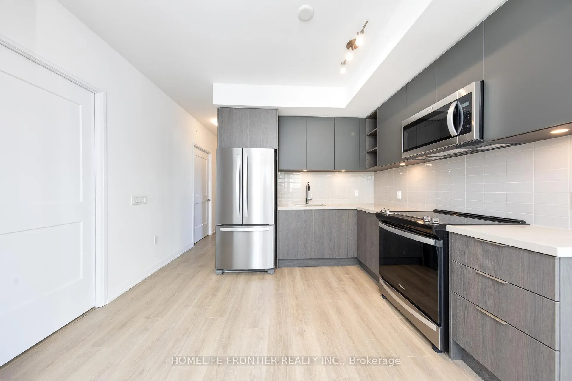 25 Holly Street #2203