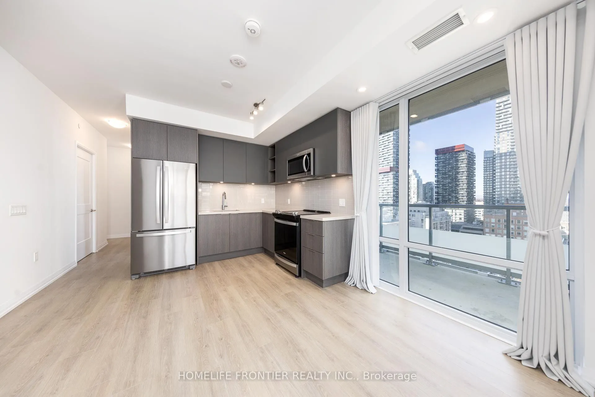 25 Holly Street #2203