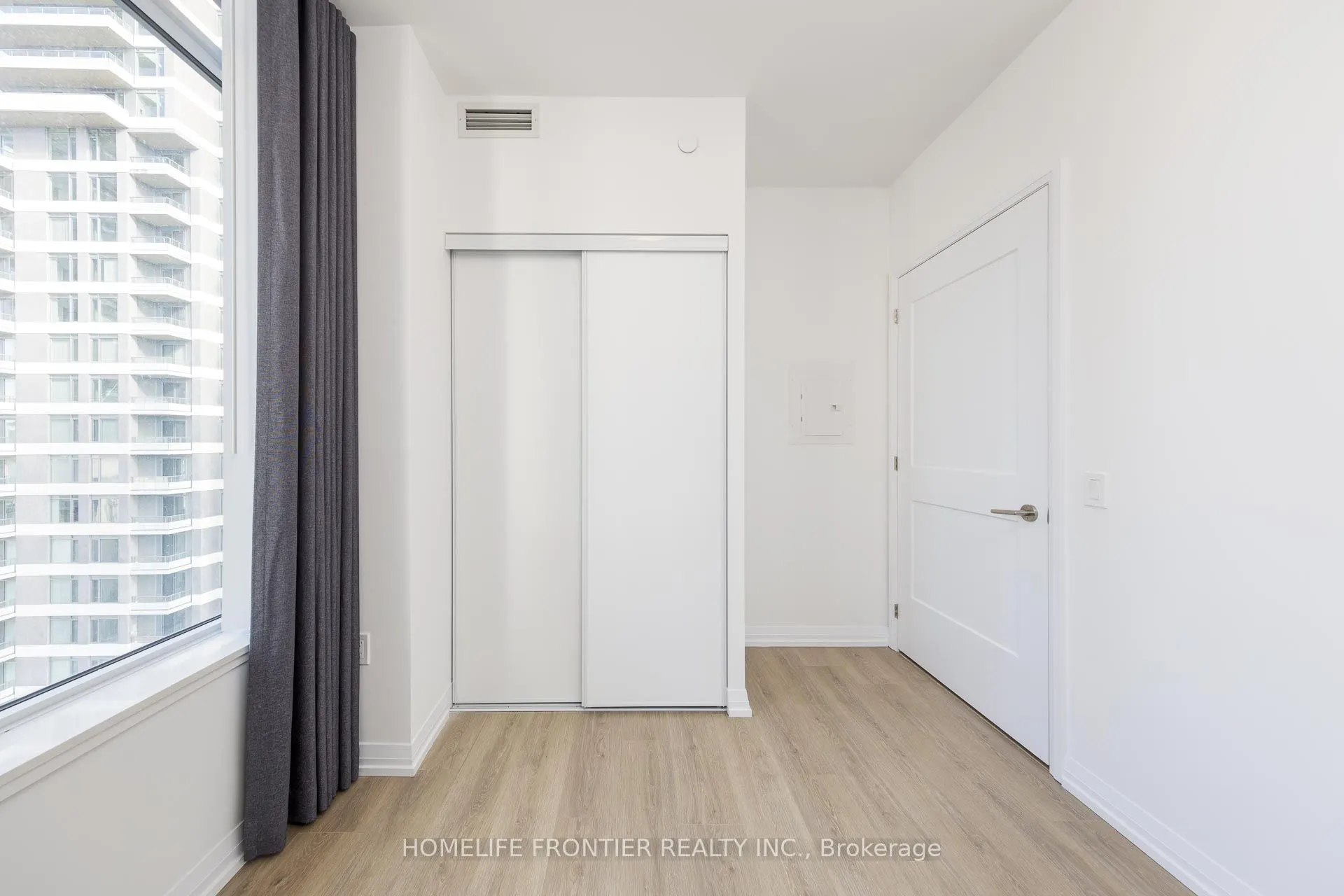 25 Holly Street #2203