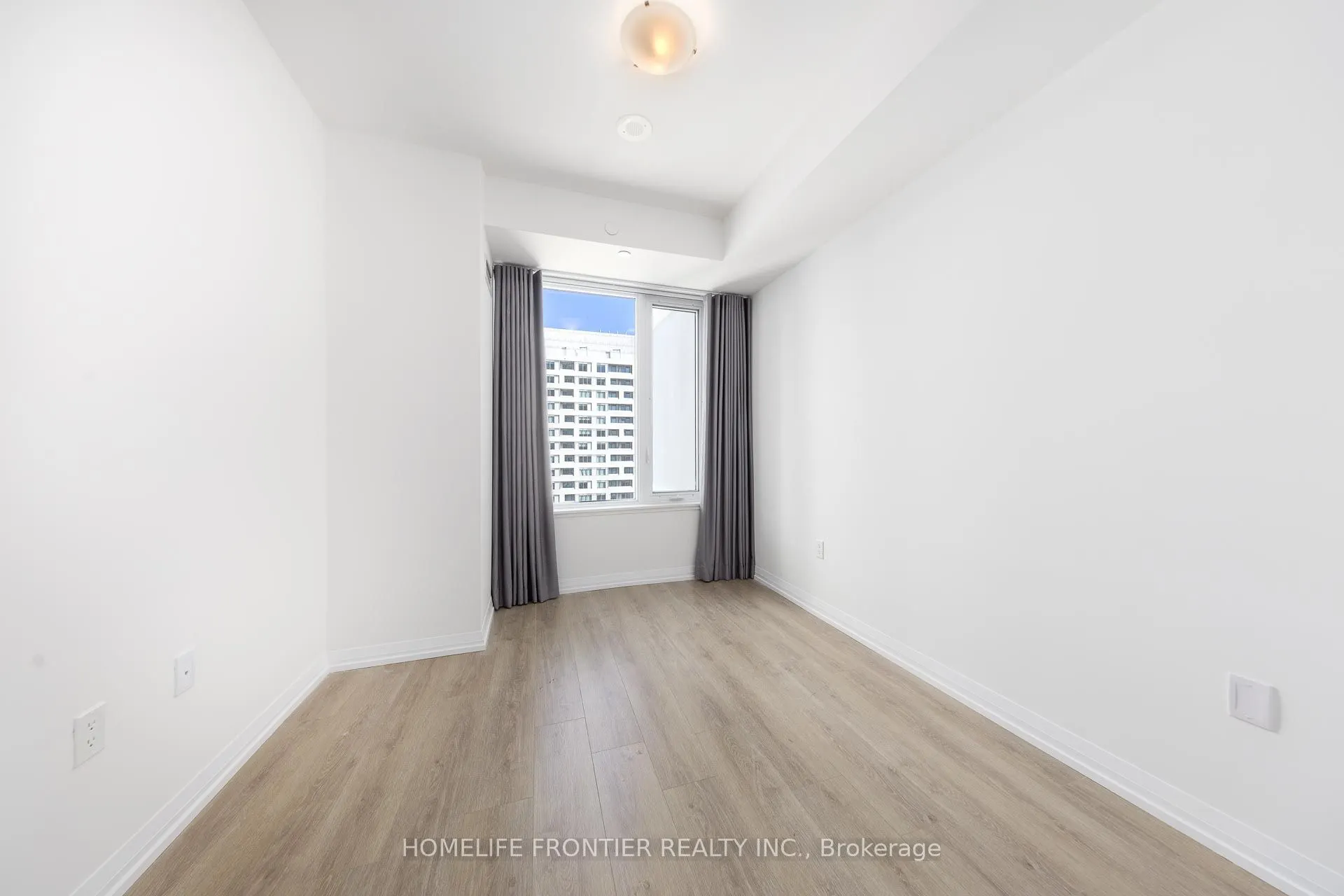 25 Holly Street #2203