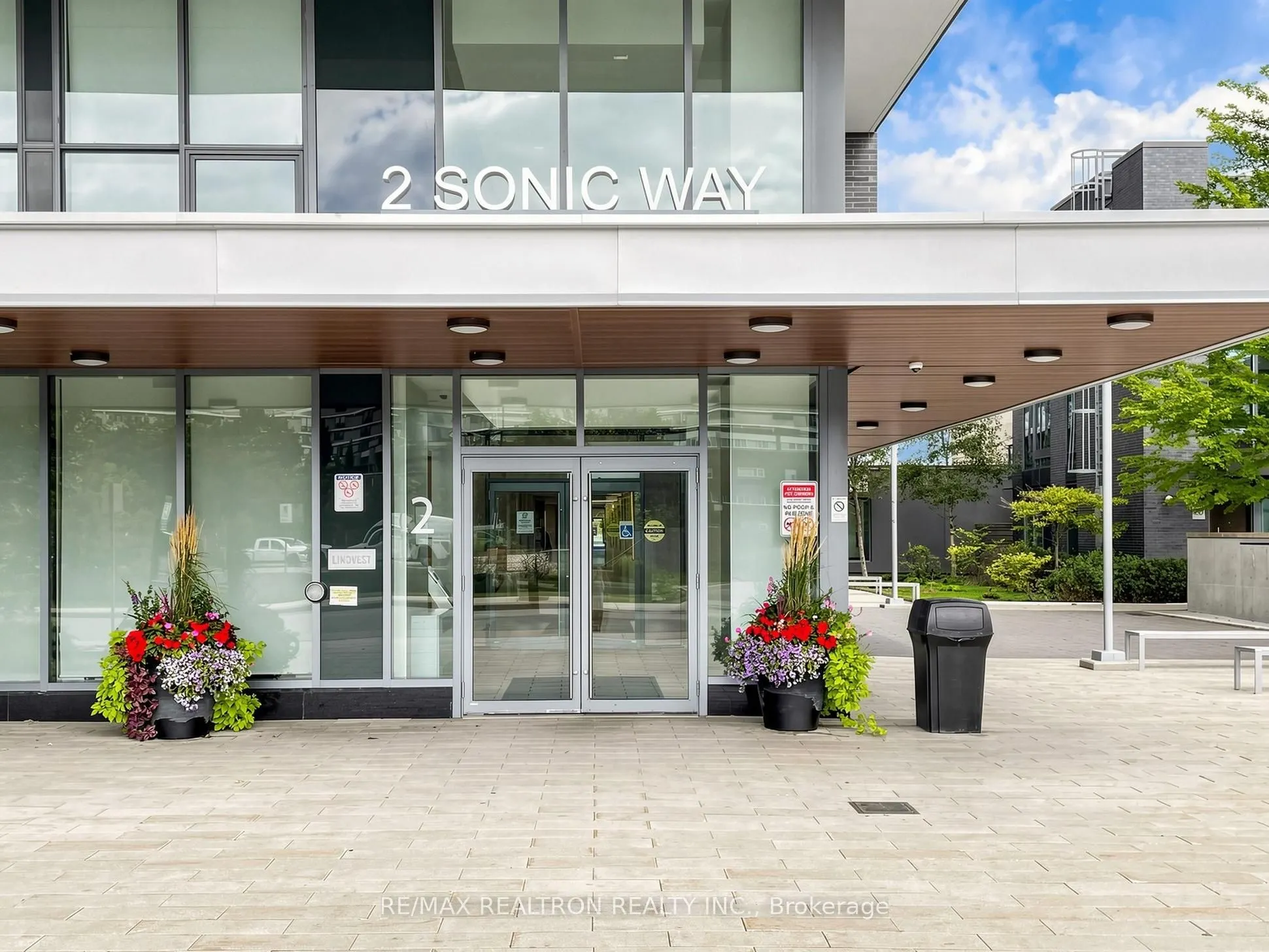 2 Sonic Way #2912